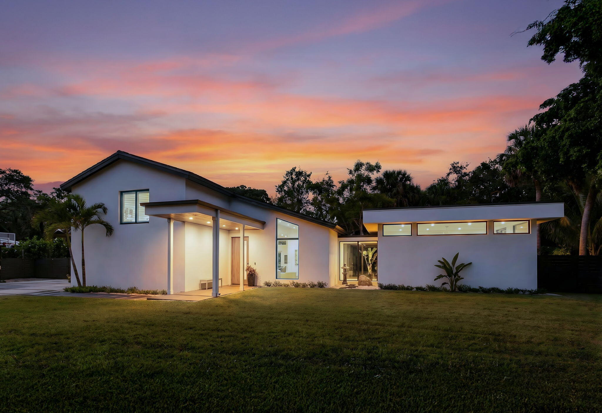 Foto de propiedad en 13071 FLAMINGO Terrace, Palm Beach Gardens, FL 33410 Palm Beach Gardens con MLS# 