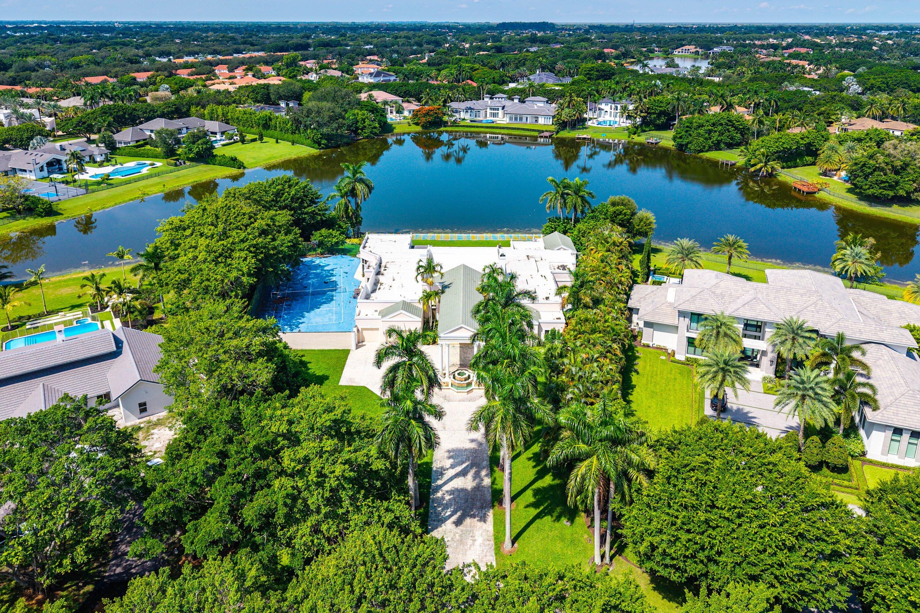 Foto de propiedad en 18161 Daybreak Drive, Boca Raton, FL 33496 Boca Raton con MLS# 