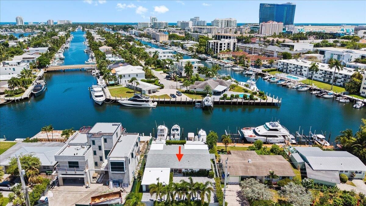 Foto de propiedad en 1322 CORDOVA Road, Fort Lauderdale, FL 33316 Fort Lauderdale con MLS# 