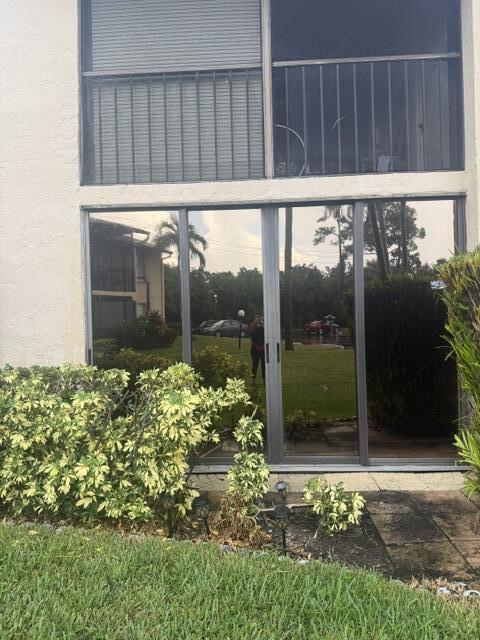 Foto de propiedad en 445 PINE GLEN Lane A-1, Greenacres, FL 33463 Greenacres con MLS# 