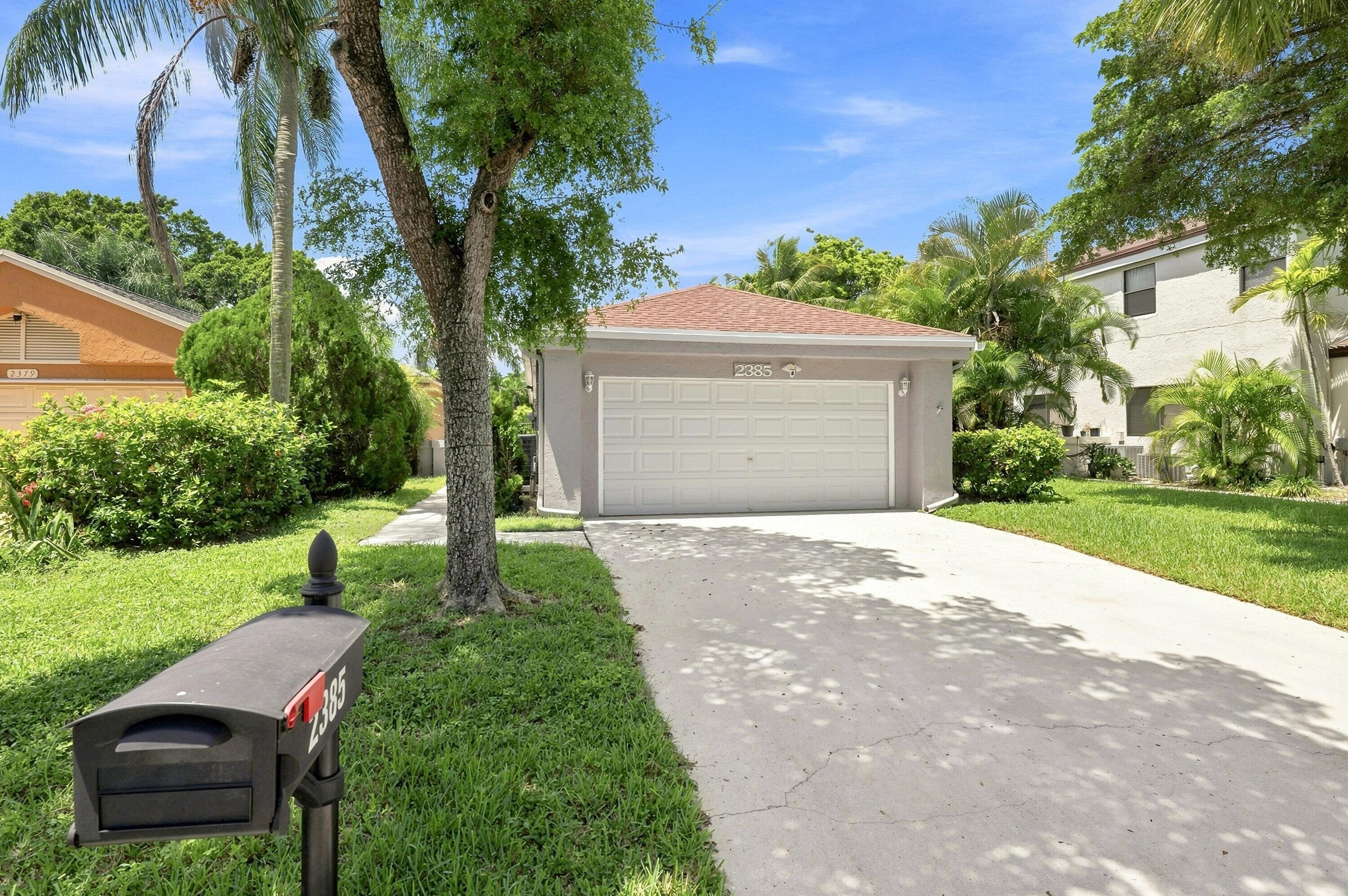 Foto de propiedad en 2385 NW 34TH Terrace, Coconut Creek, FL 33066 Coconut Creek con MLS# 
