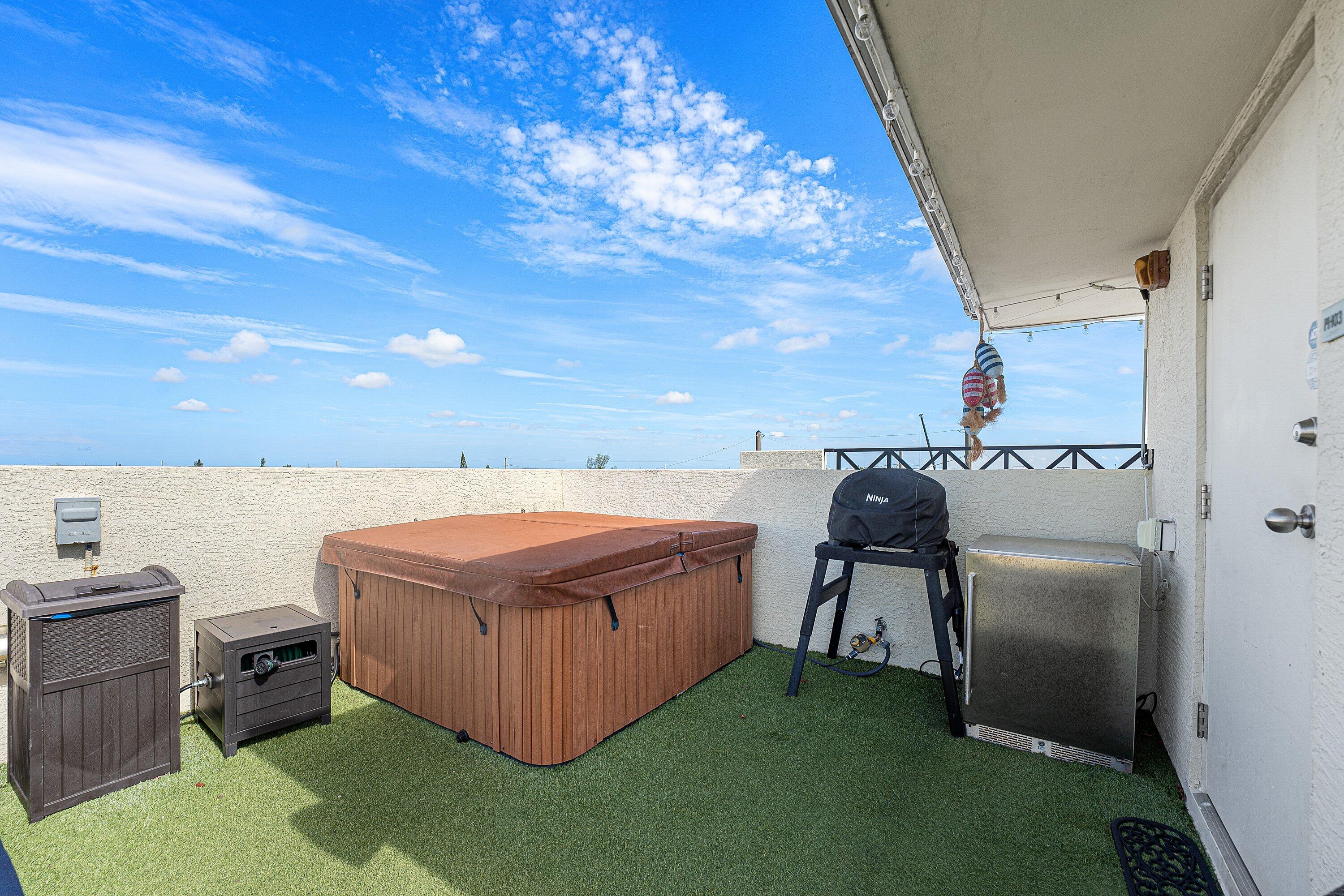 Rooftop Terrace with Hot Tub