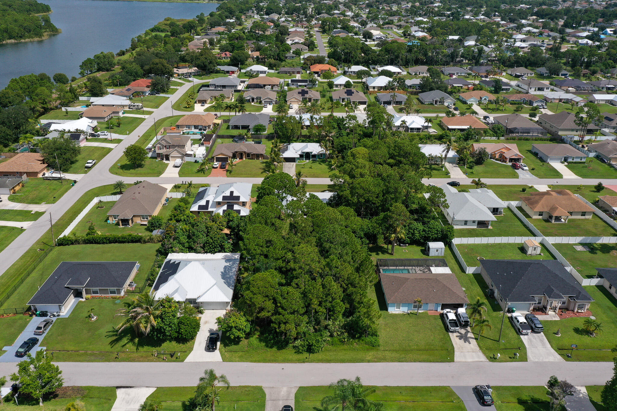 En Venta 1881 SW LOFGREN Avenue, Port St. Lucie, FL 34953, Port St. Lucie, FL 34953
