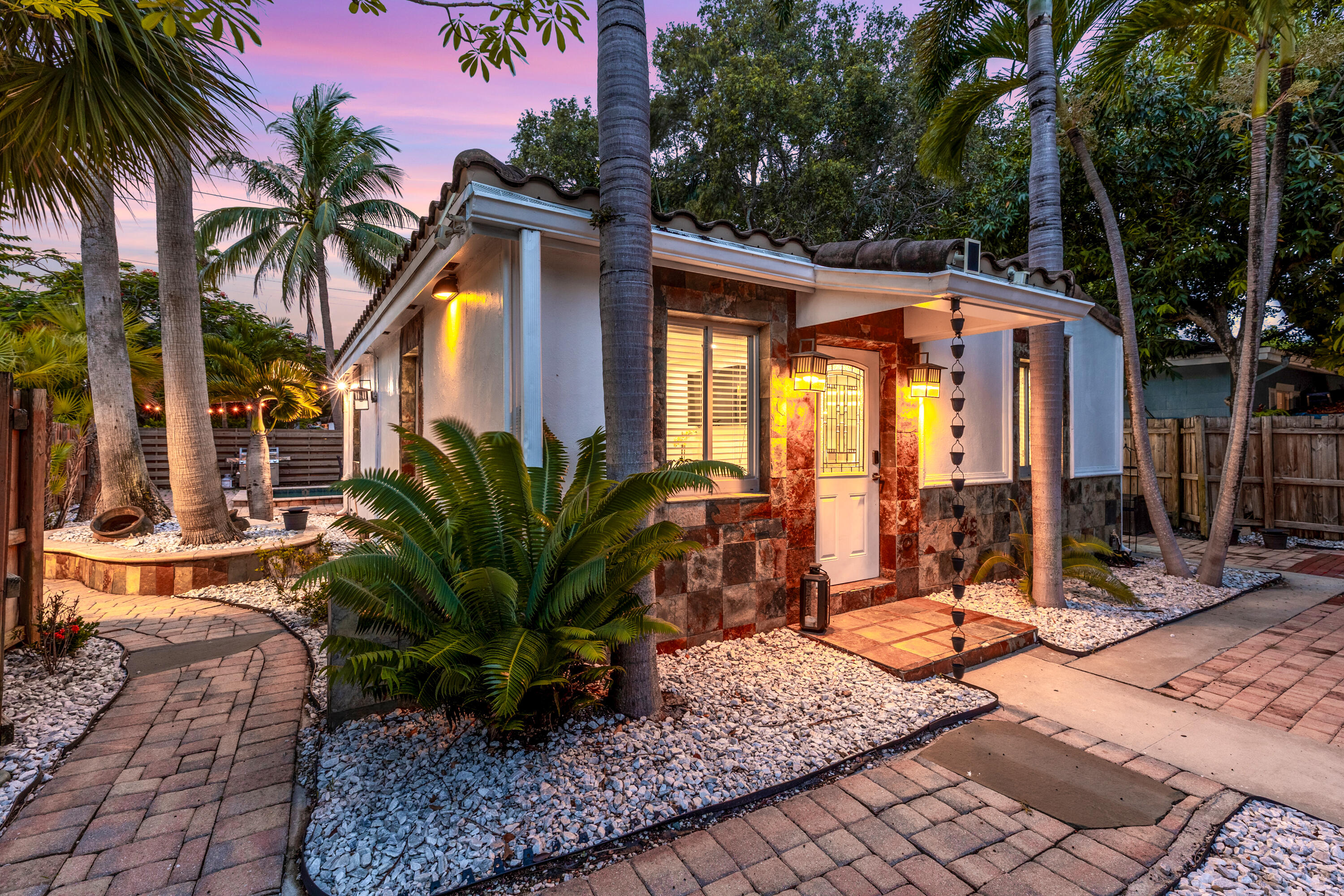 Foto de propiedad en 1521 SW 4th Avenue, Fort Lauderdale, FL 33315 Fort Lauderdale con MLS# 