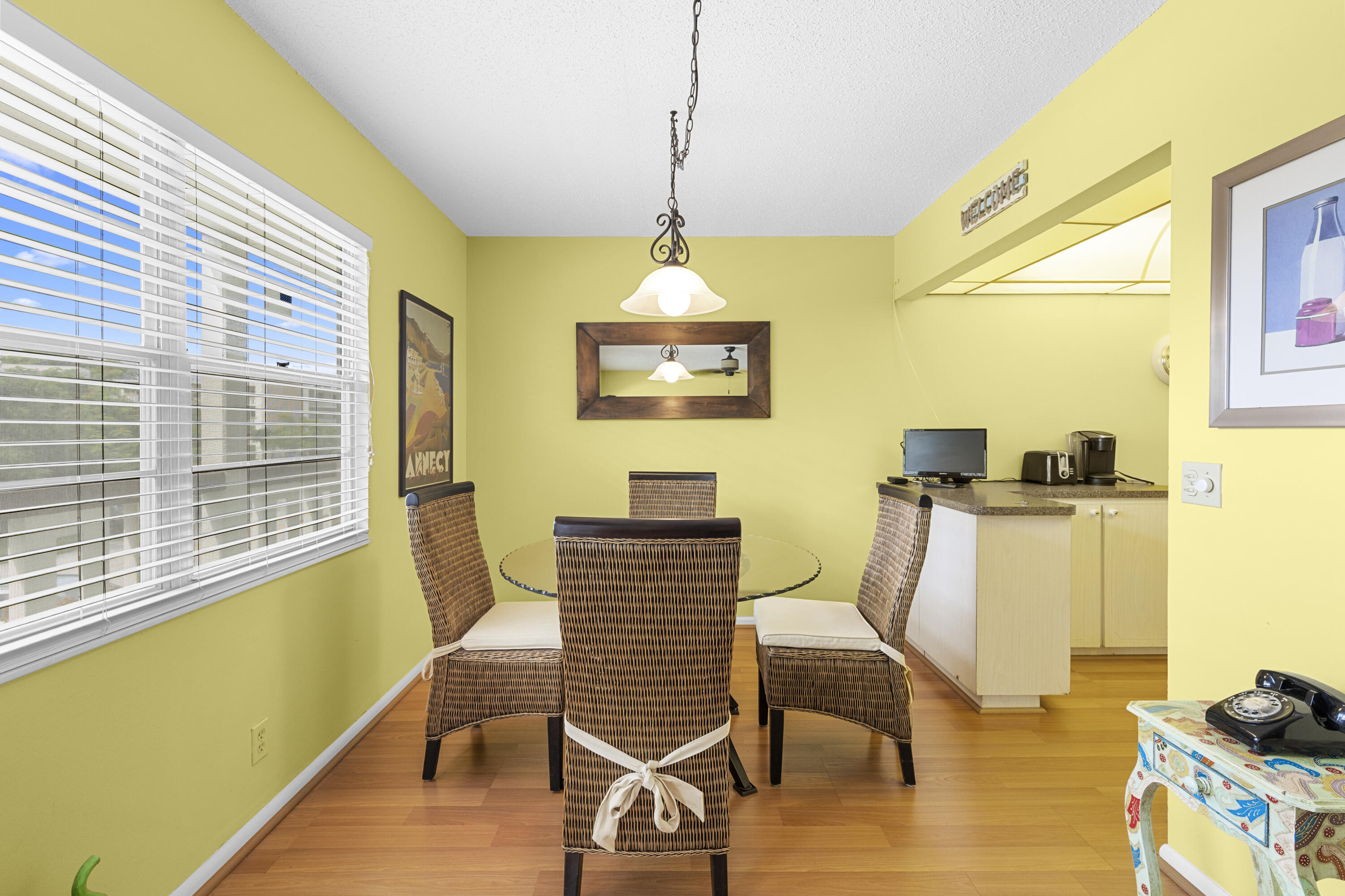 Foto de propiedad en 19 Ashby A, Deerfield Beach, FL 33442 Deerfield Beach con MLS# 