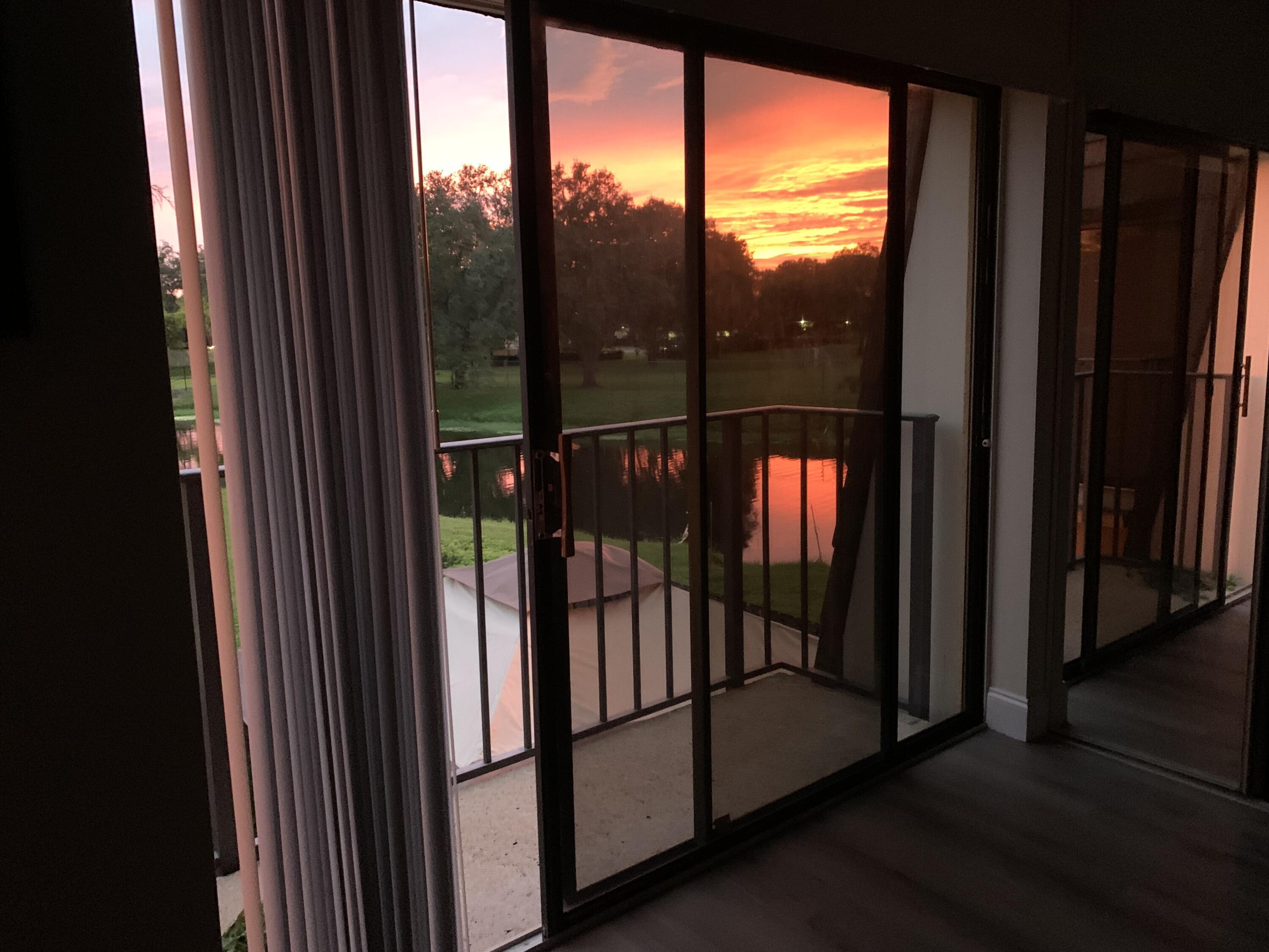 Foto de propiedad en 3422 34th Way, West Palm Beach, FL 33407 West Palm Beach con MLS# 