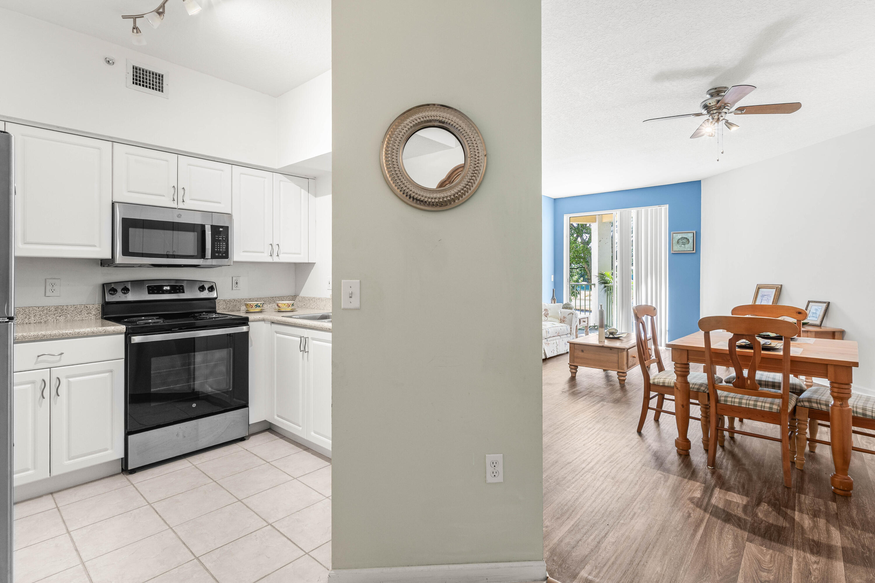 Foto de propiedad en 1957 BRANDYWINE Road 207, West Palm Beach, FL 33409 West Palm Beach con MLS# 