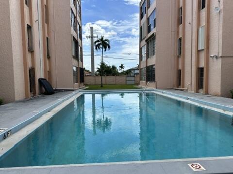 Foto de propiedad en 7345 W 4TH Avenue 403, Hialeah, FL 33014 Hialeah con MLS# 