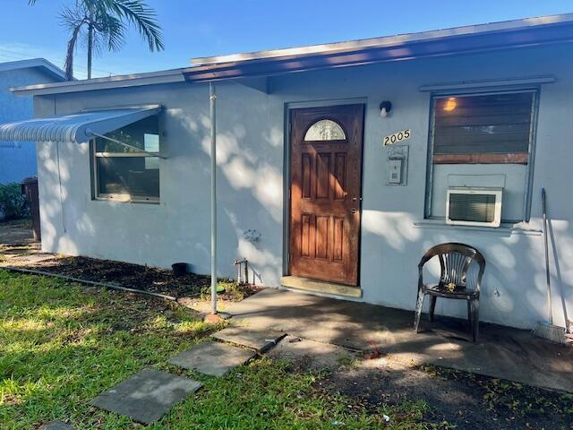Foto de propiedad en 2005 Beautiful Avenue, West Palm Beach, FL 33407 West Palm Beach con MLS# 