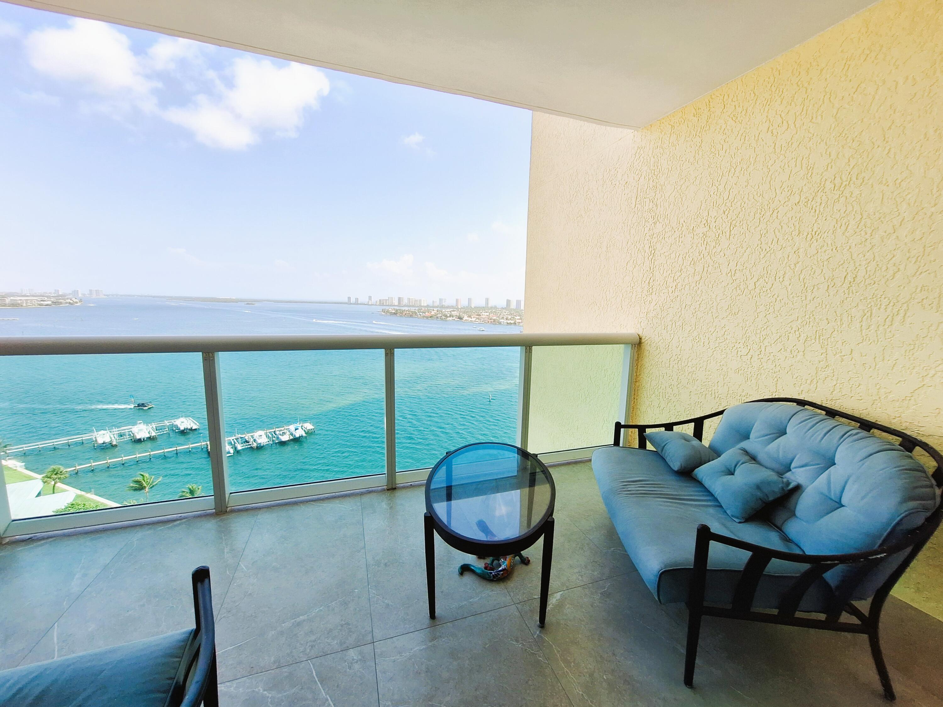 Foto de propiedad en 2650 Lake Shore Drive 1705, Riviera Beach, FL 33404 Riviera Beach con MLS# 