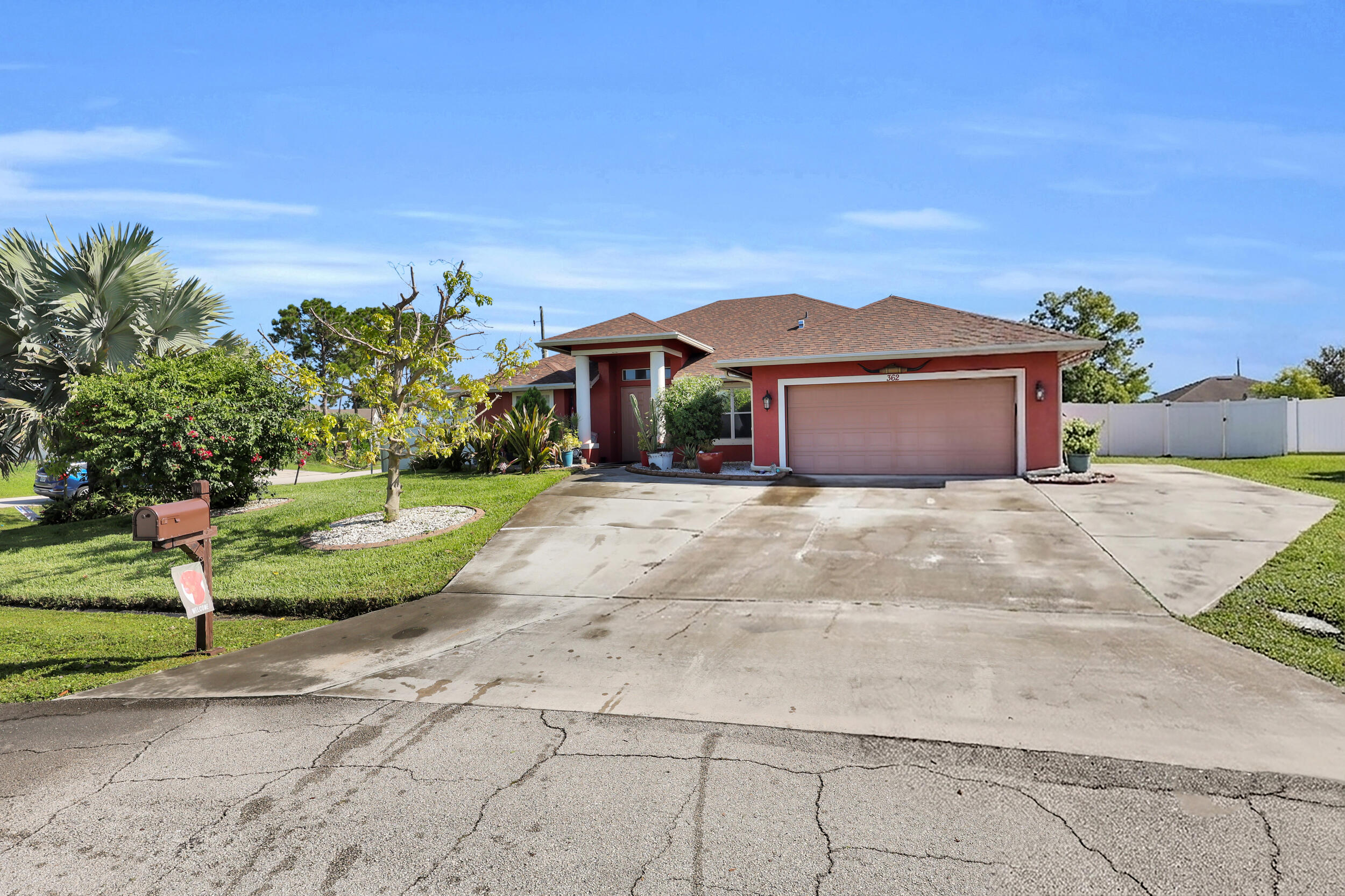 En Venta 362 SW PAW Court, Port St. Lucie, FL 34953, Port St. Lucie, FL 34953