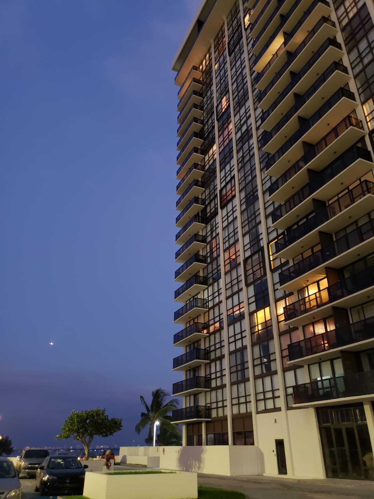 En Renta 600 NE 36th 510, Miami, FL 33137, Miami, FL 33137