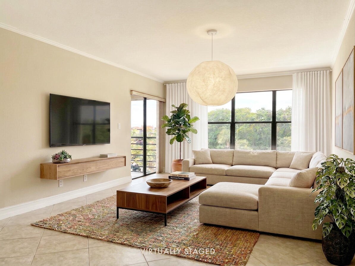 En Venta 2306 S Cypress Bend Drive 420, Pompano Beach, FL 33069, Pompano Beach, FL 33069