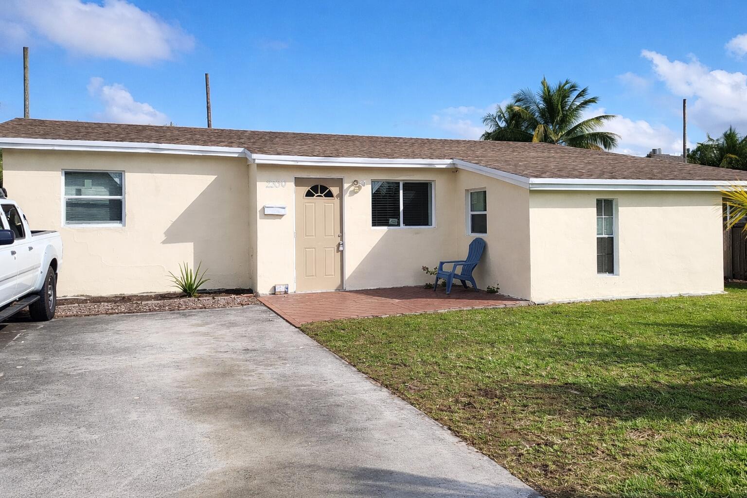 Foto de propiedad en 2330 NE 1ST Avenue, Pompano Beach, FL 33060 Pompano Beach con MLS# 