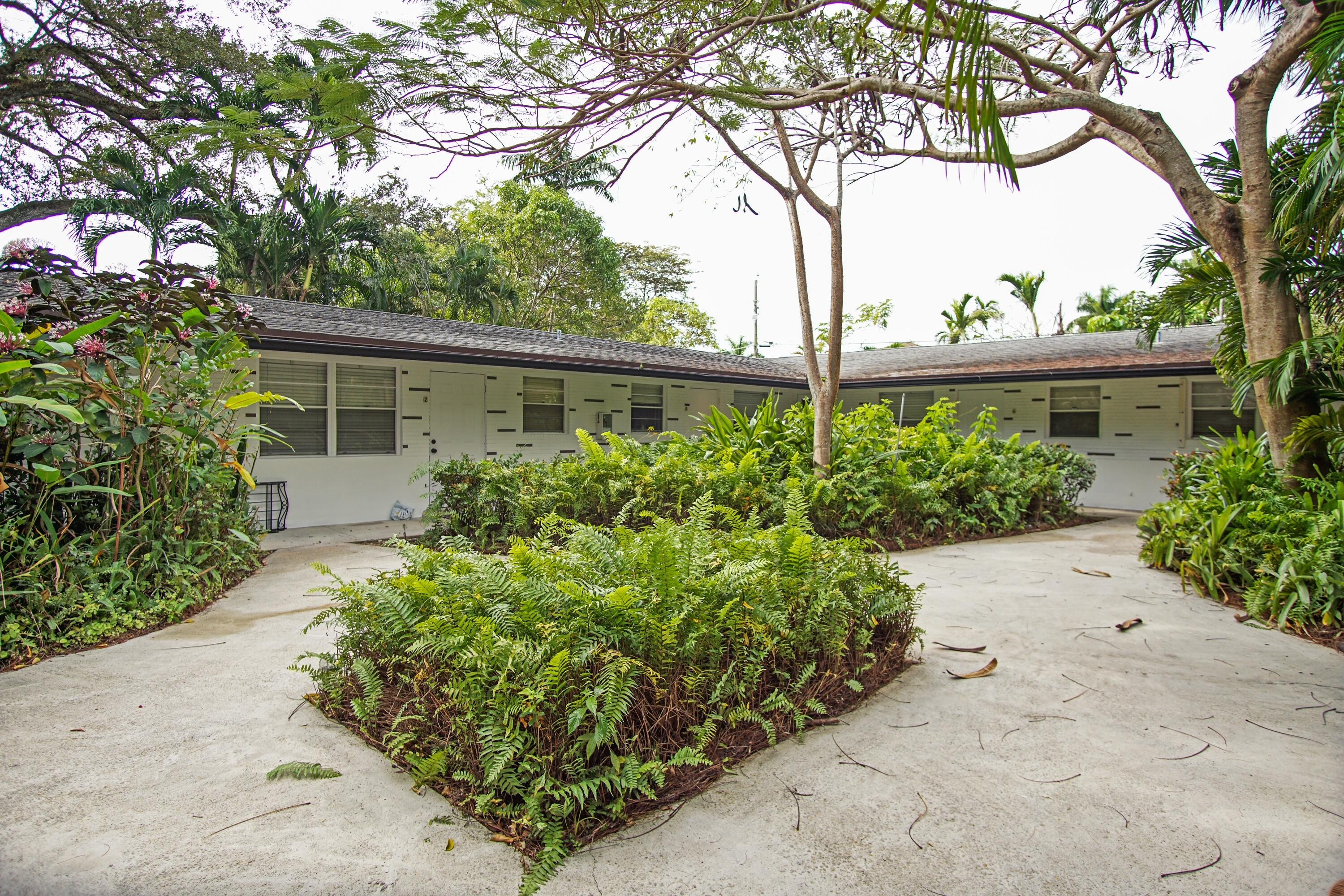 Foto de propiedad en 801 SW 14th Avenue 1-7, Fort Lauderdale, FL 33312 Fort Lauderdale con MLS# 
