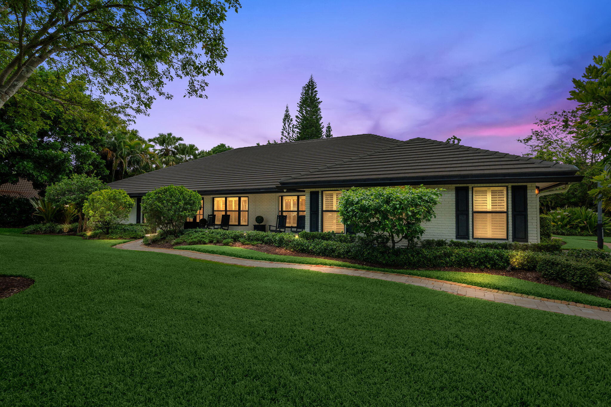 Foto de propiedad en 7321 E CYPRESSHEAD Drive, Parkland, FL 33067 Parkland con MLS# 