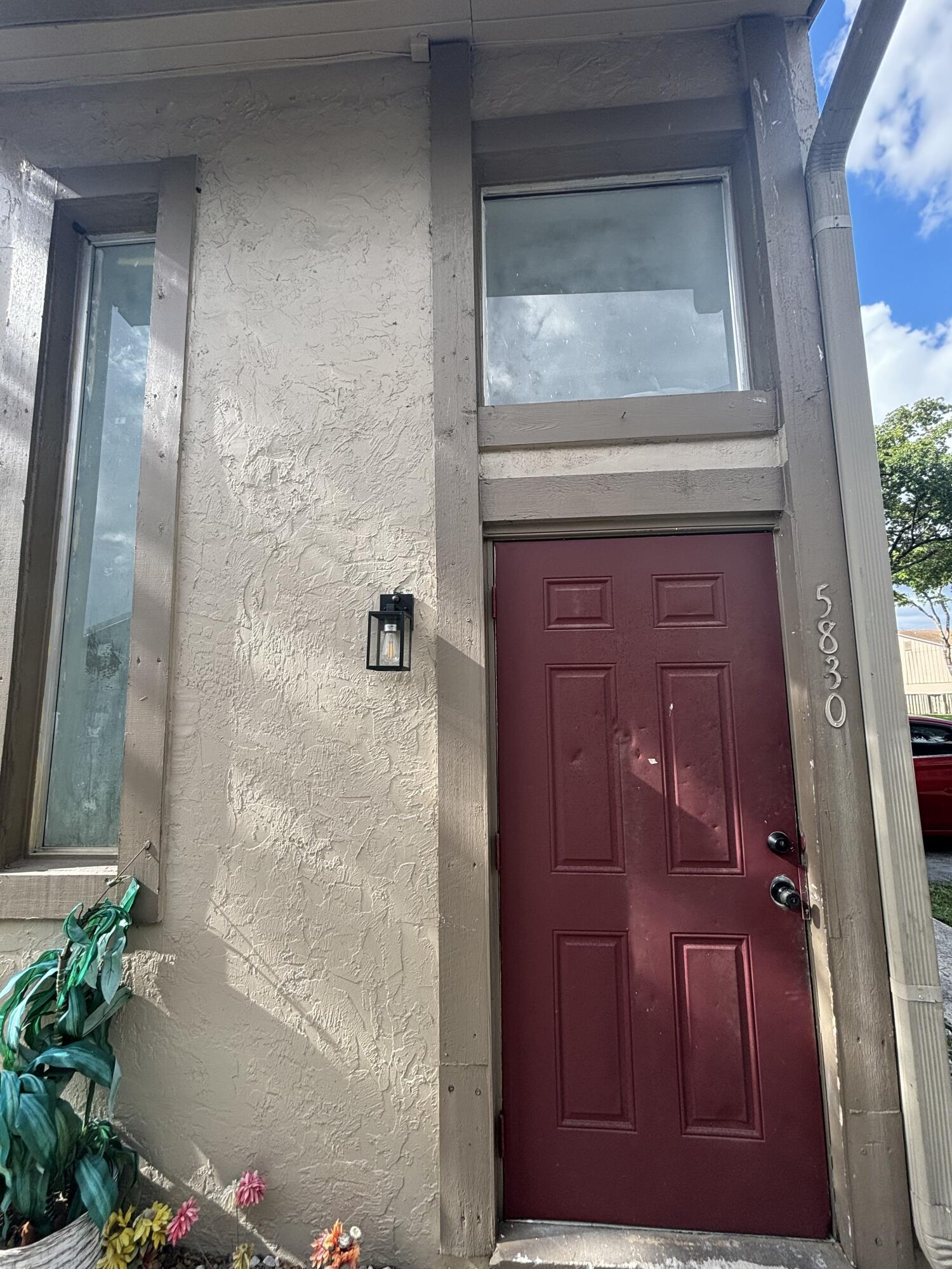Foto de propiedad en 5830 NW 21ST Street 40-E, Lauderhill, FL 33313 Lauderhill con MLS# 