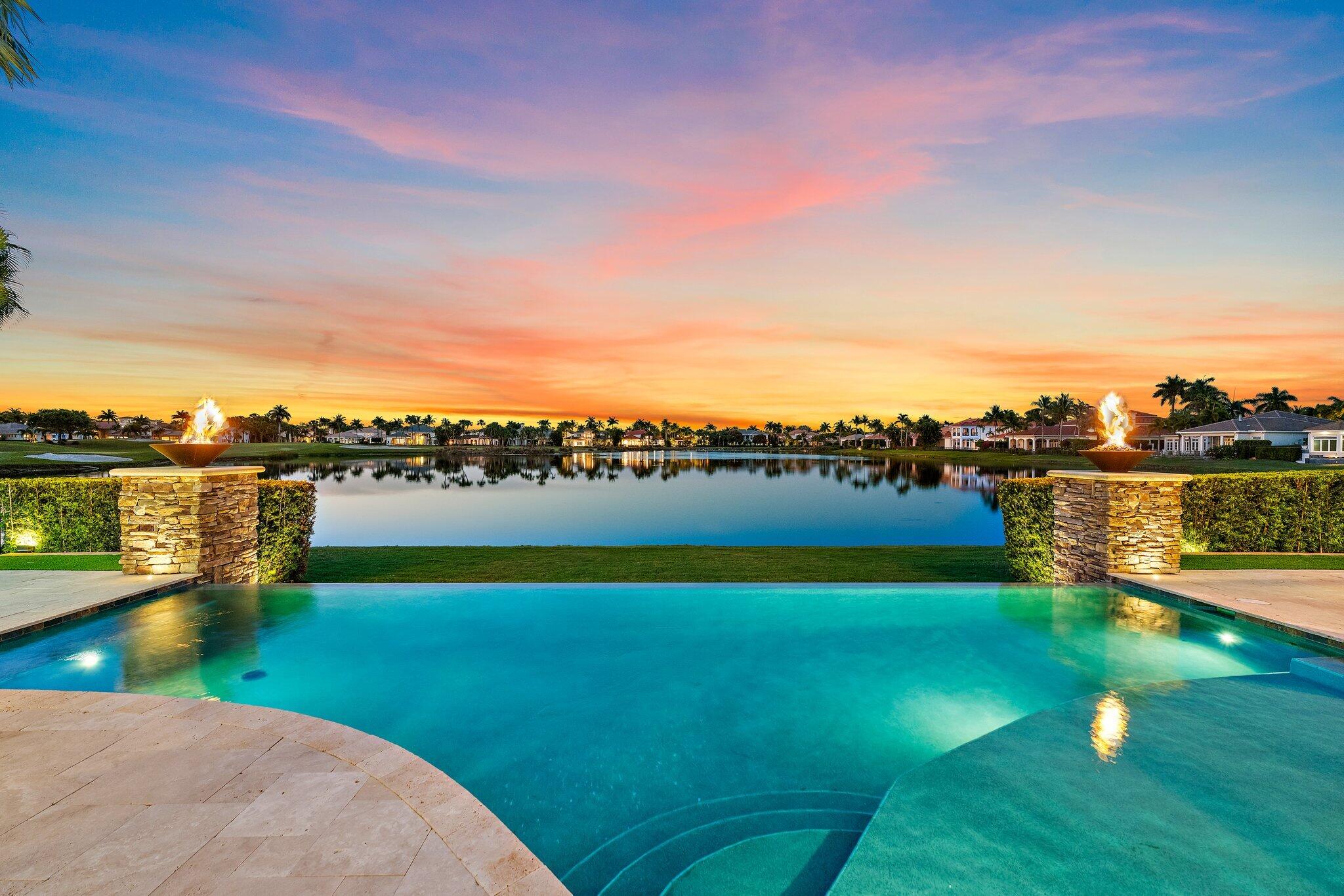 Foto de propiedad en 636 Hermitage Circle, Palm Beach Gardens, FL 33410 Palm Beach Gardens con MLS# 