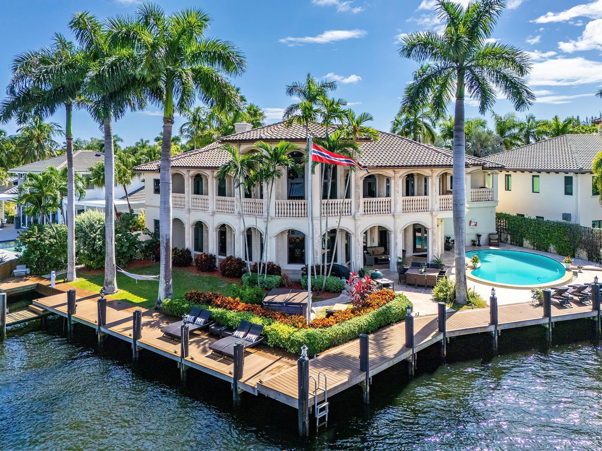 Foto de propiedad en 3005 NE 19th Street, Fort Lauderdale, FL 33305 Fort Lauderdale con MLS# 