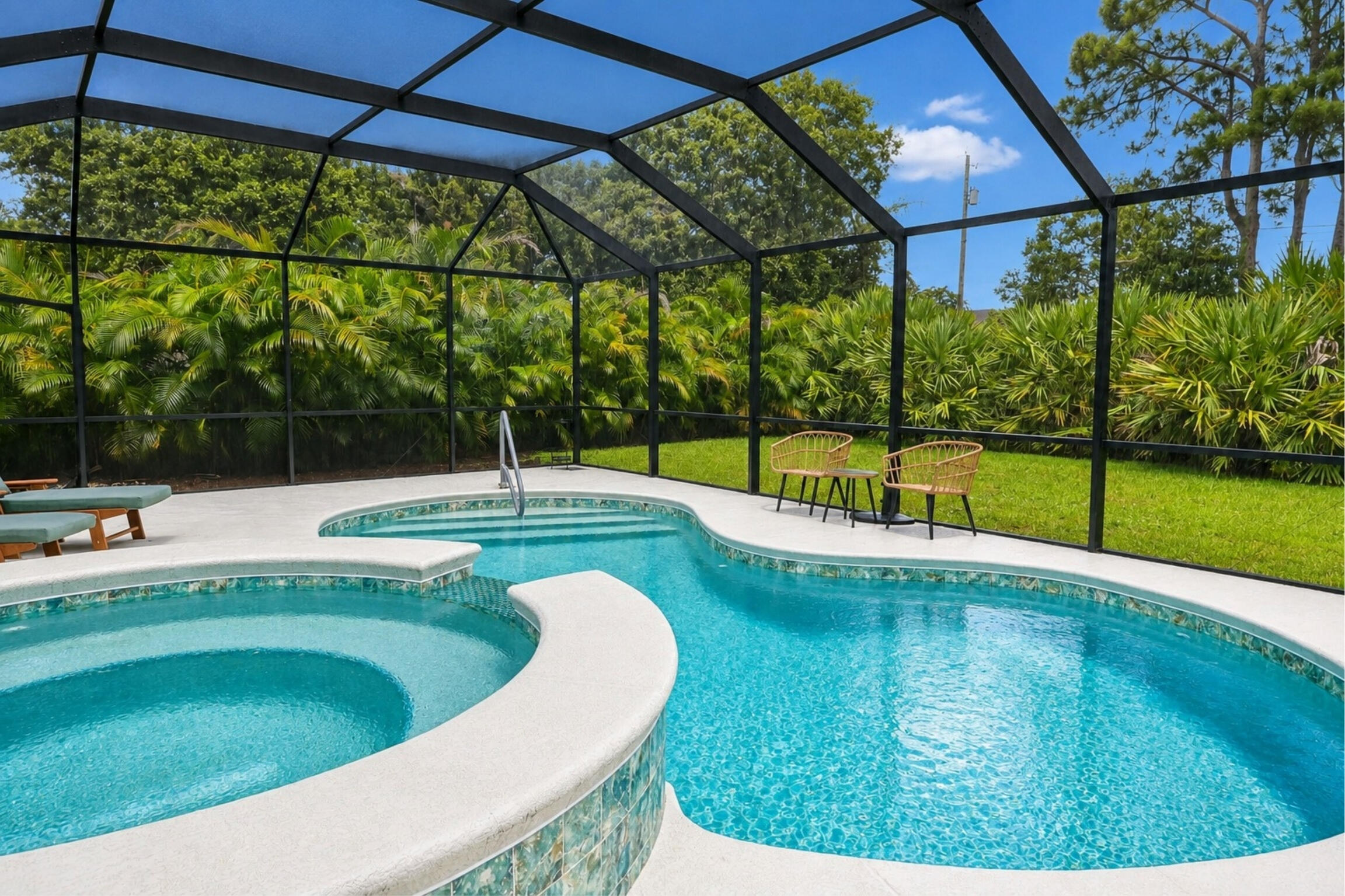 Gorgeous pool and spa