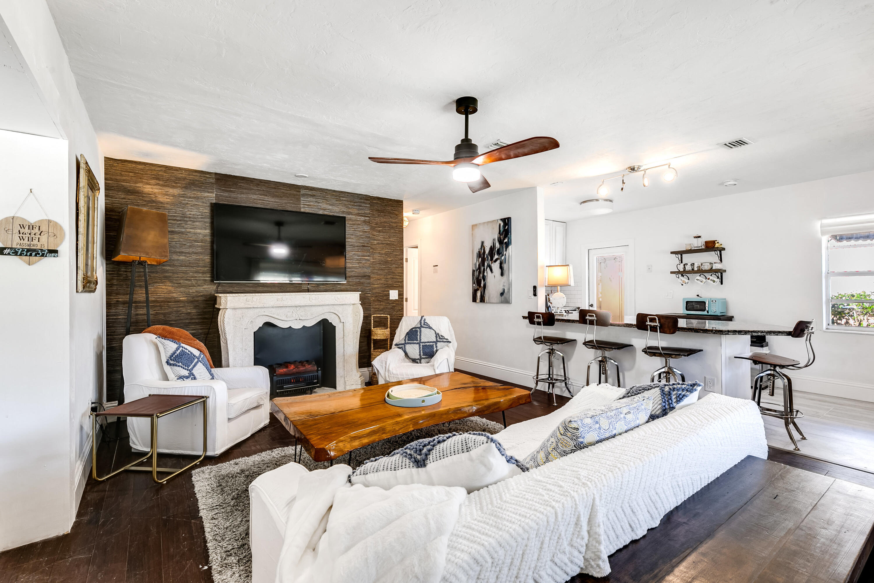Foto de propiedad en 609 S ARNOLD Avenue, Lantana, FL 33462 Lantana con MLS# 