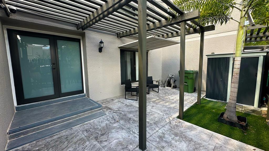 En Renta 11205 NW 15TH Street 11205, Pembroke Pines, FL 33026, Pembroke Pines, FL 33026