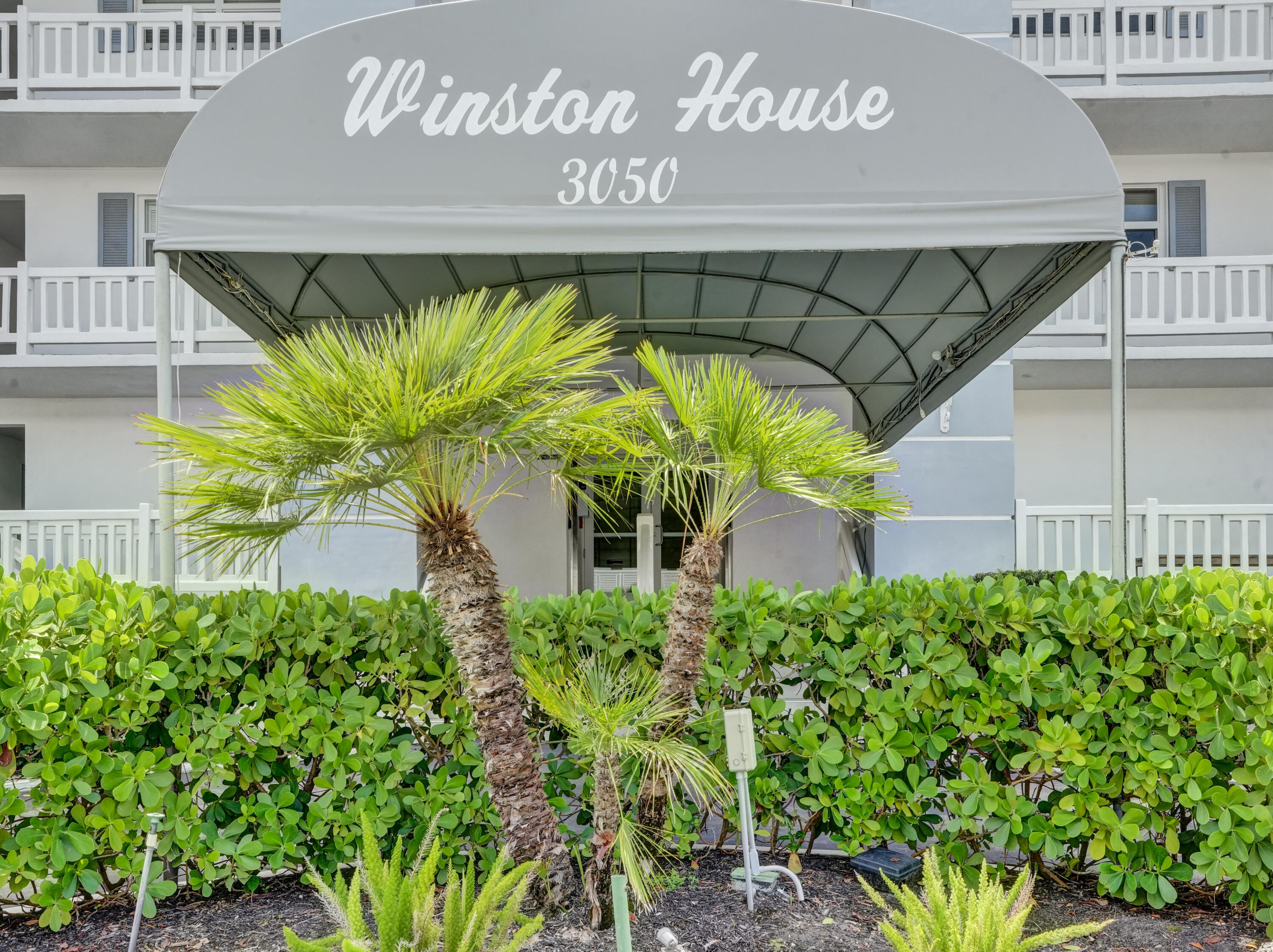 Foto de propiedad en 3050 NE 47th Court 305, Fort Lauderdale, FL 33308 Fort Lauderdale con MLS# 