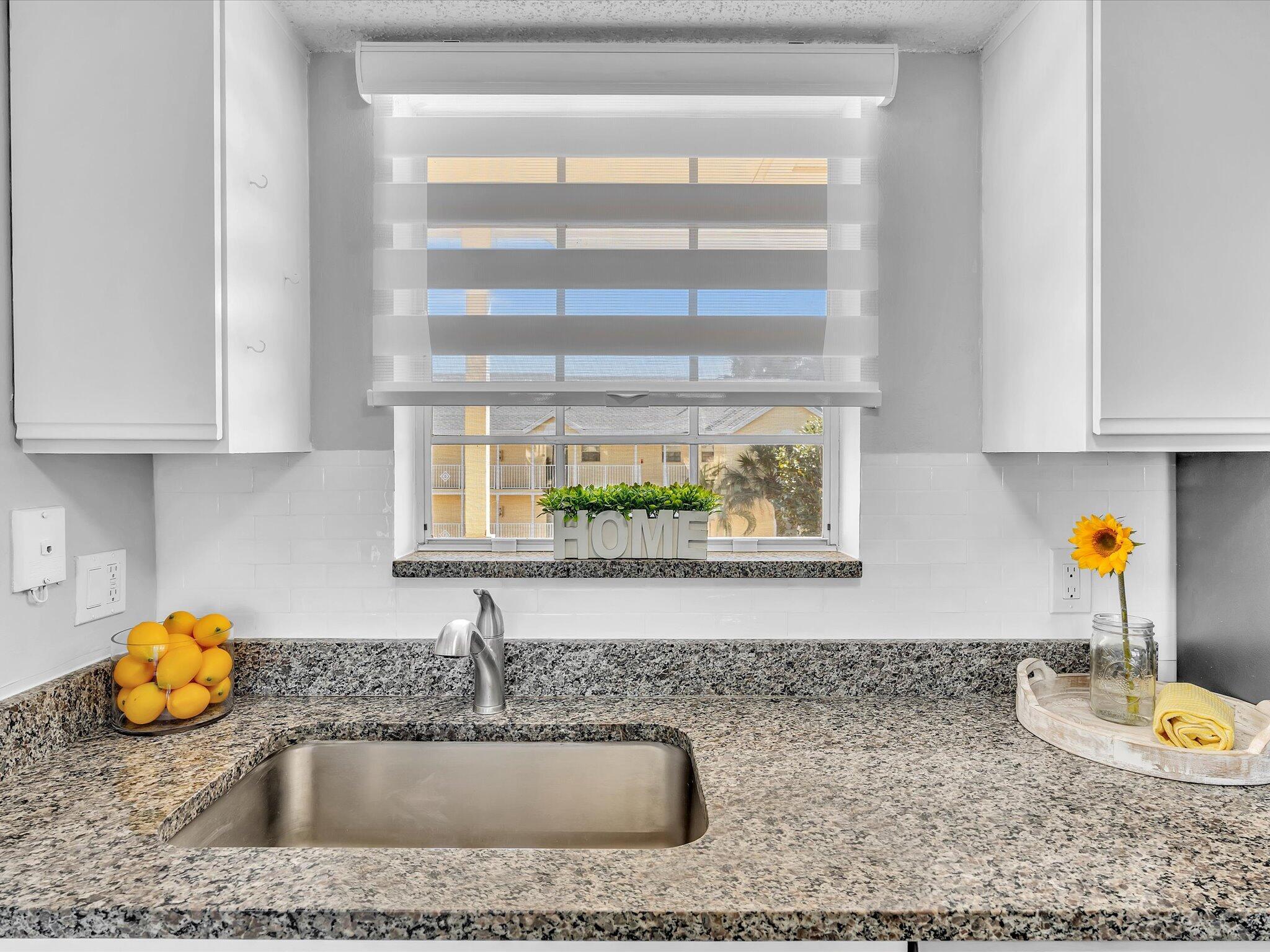 Foto de propiedad en 6284 LA COSTA Drive K, Boca Raton, FL 33433 Boca Raton con MLS# 