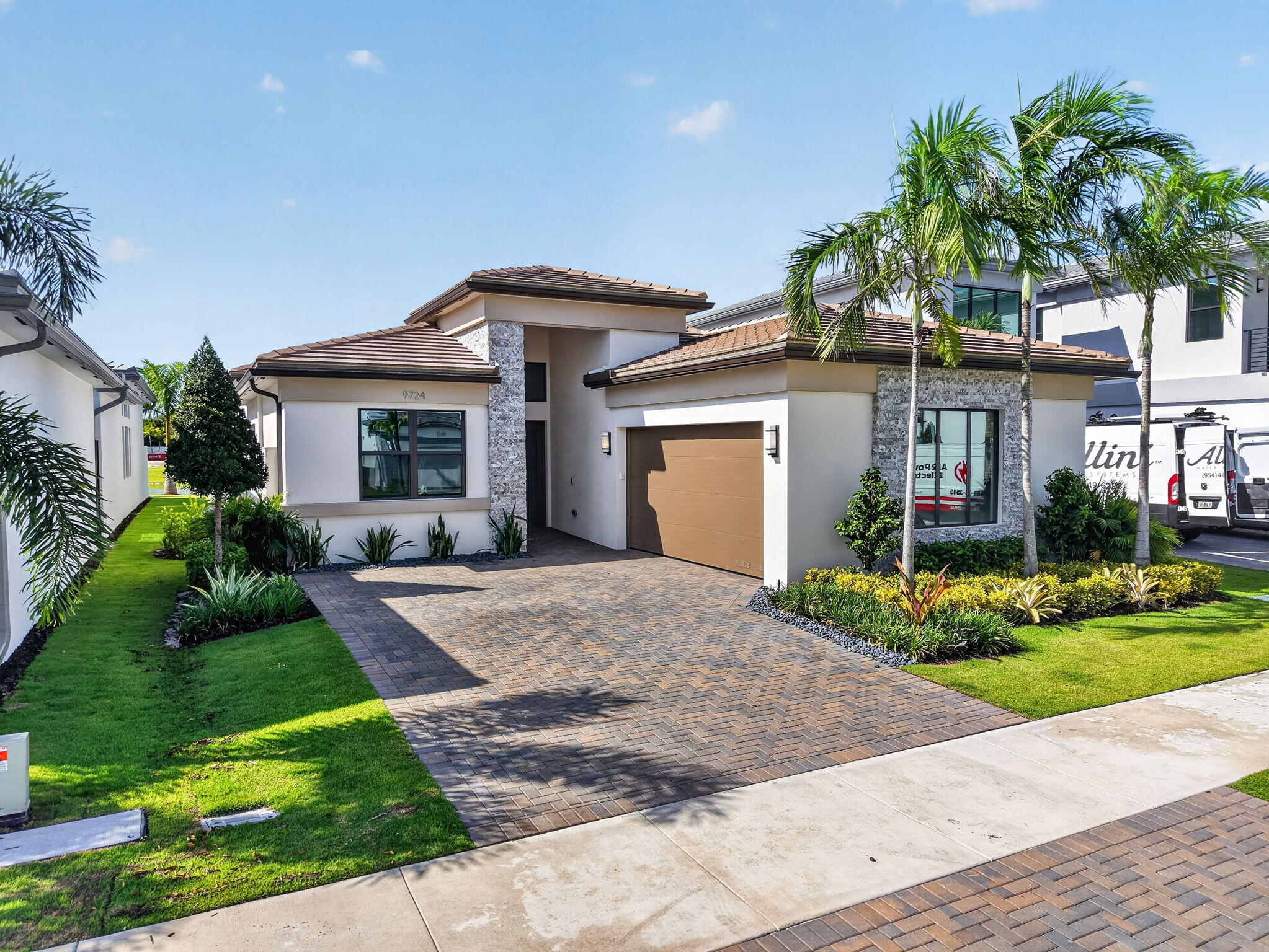 Foto de propiedad en 9724 JUNIPER BAY Avenue, Boca Raton, FL 33434 Boca Raton con MLS# 