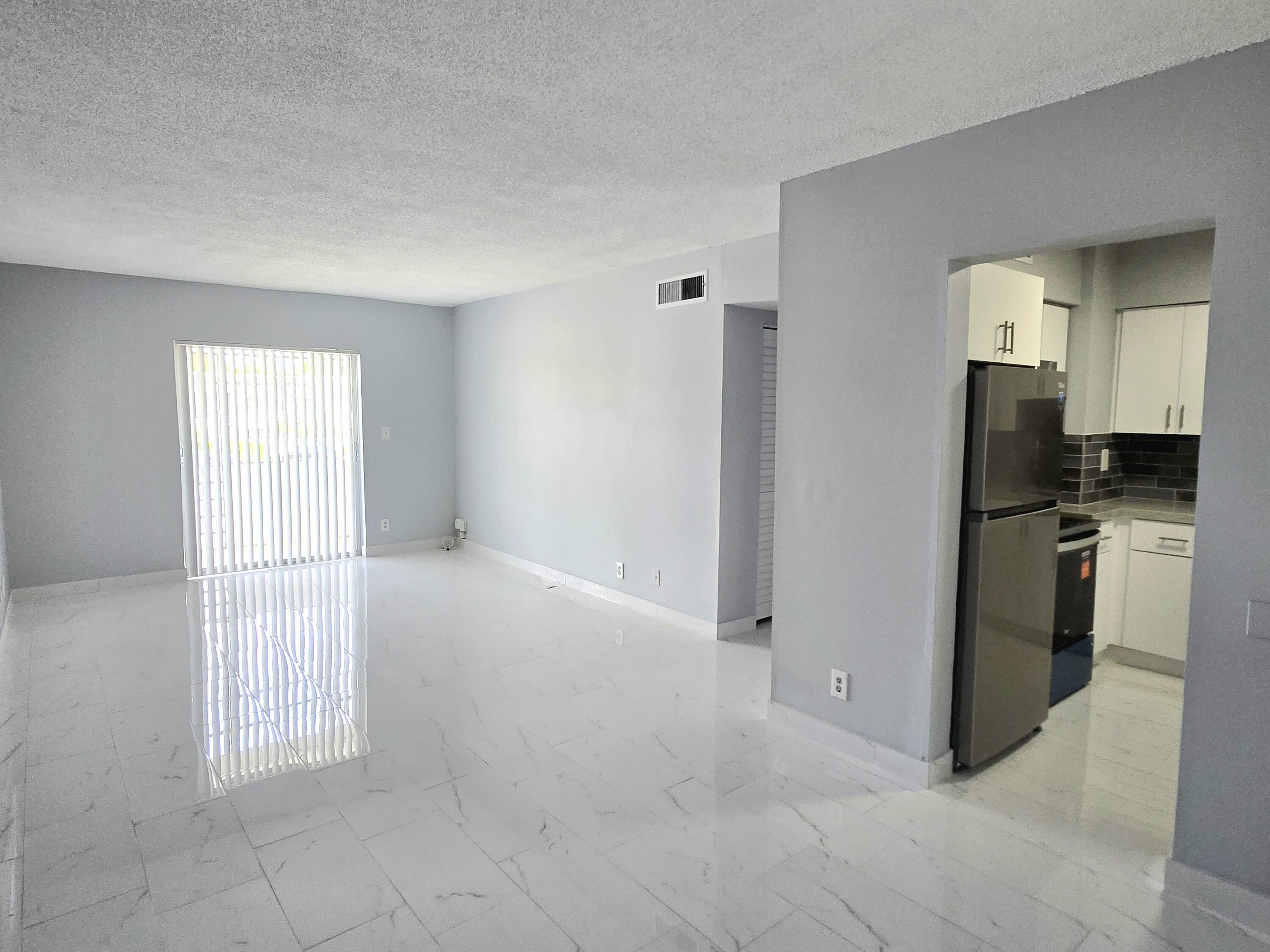 En Renta 6505 WINFIELD Boulevard B-31, Margate, FL 33063, Margate, FL 33063
