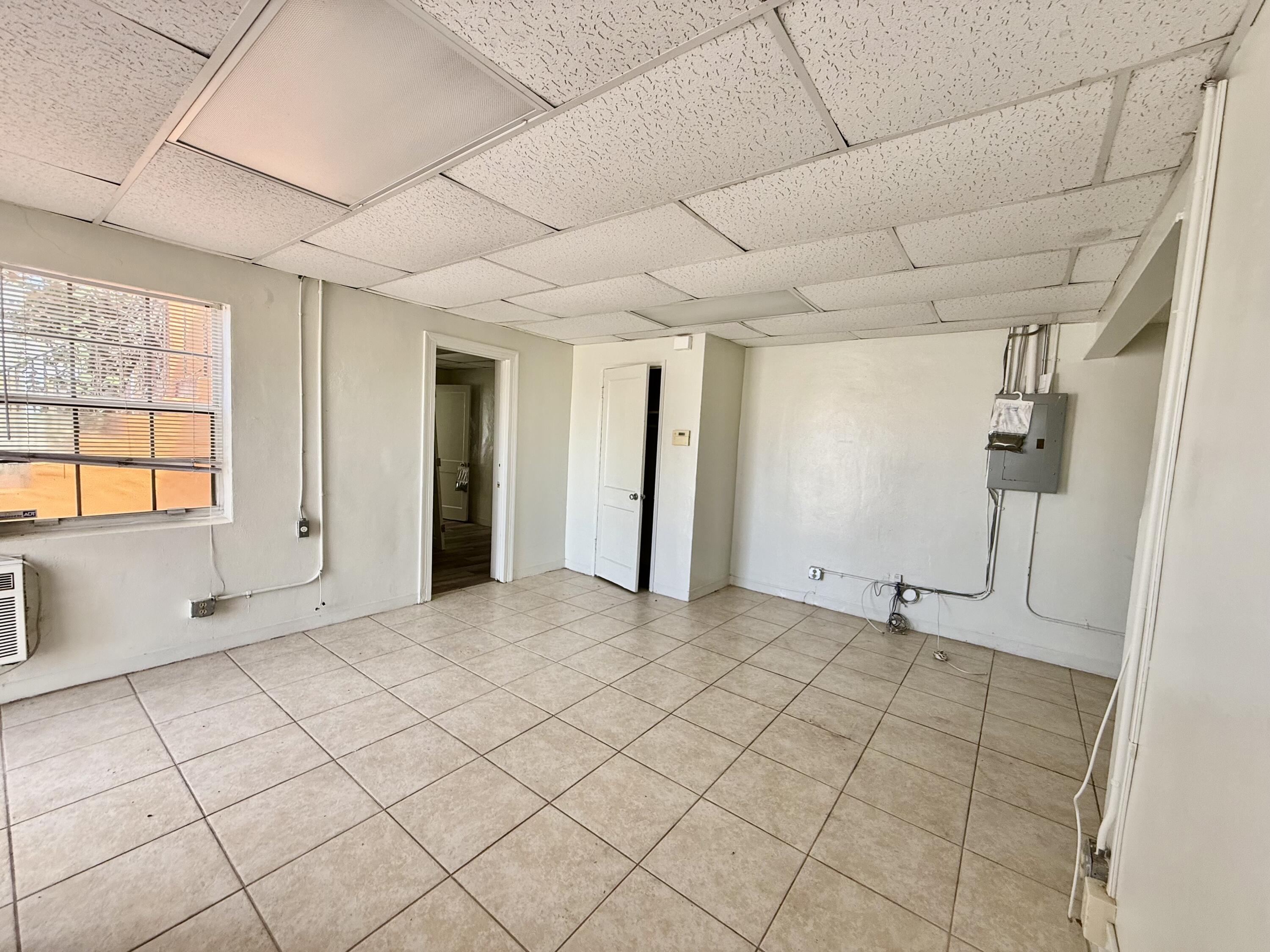 En Renta 2135 Broadway 2, Riviera Beach, FL 33404, Riviera Beach, FL 33404