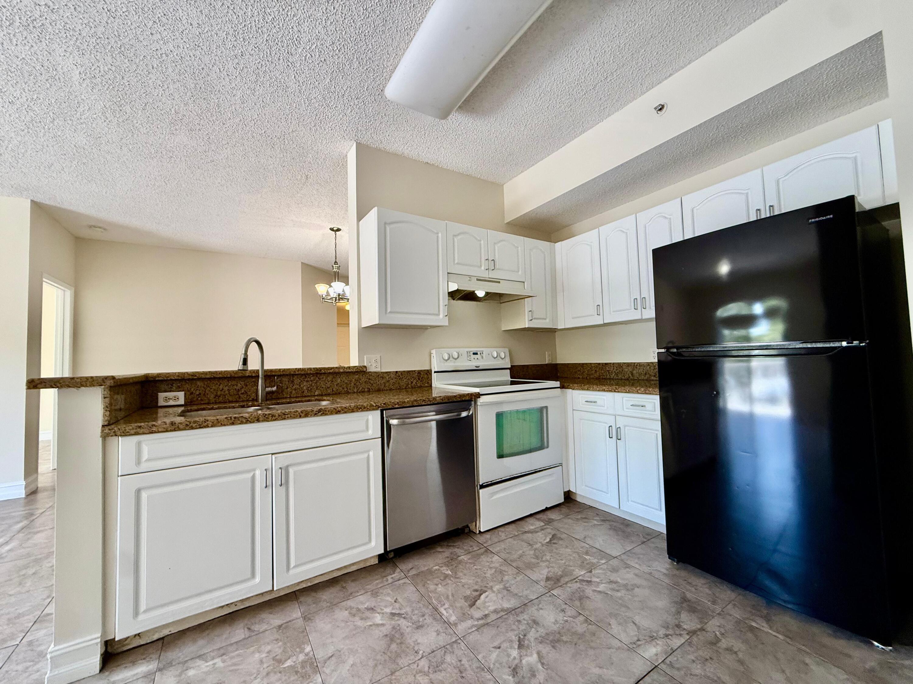 Foto de propiedad en 6960 SW 39th Street E207, Davie, FL 33314 Davie con MLS# 