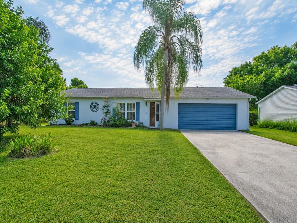 En Venta 689 CABALLERO Avenue SE, Palm Bay, FL 32909, Palm Bay, FL 32909