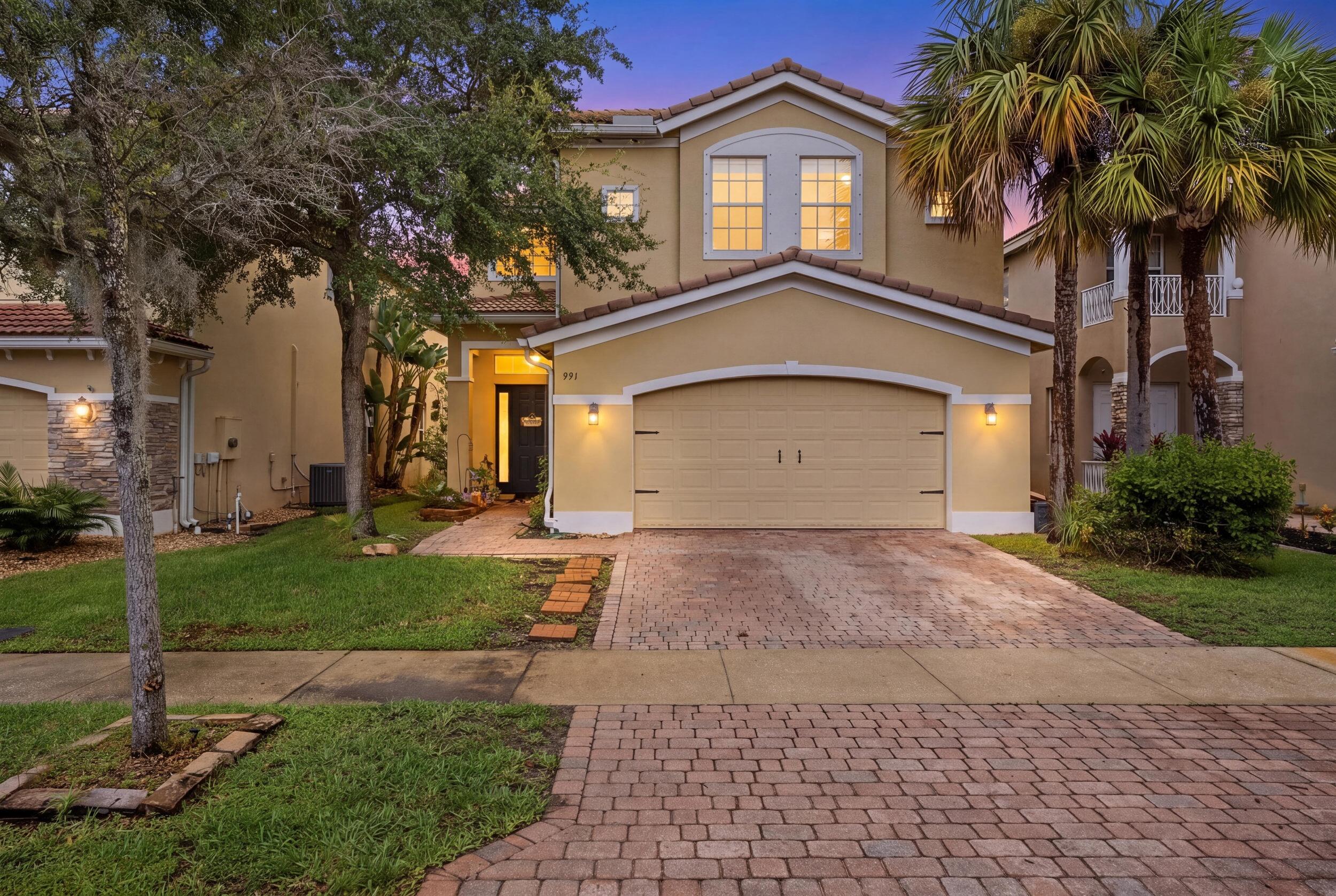 En Venta 991 NW Leonardo Circle, Port St. Lucie, FL 34986, Port St. Lucie, FL 34986