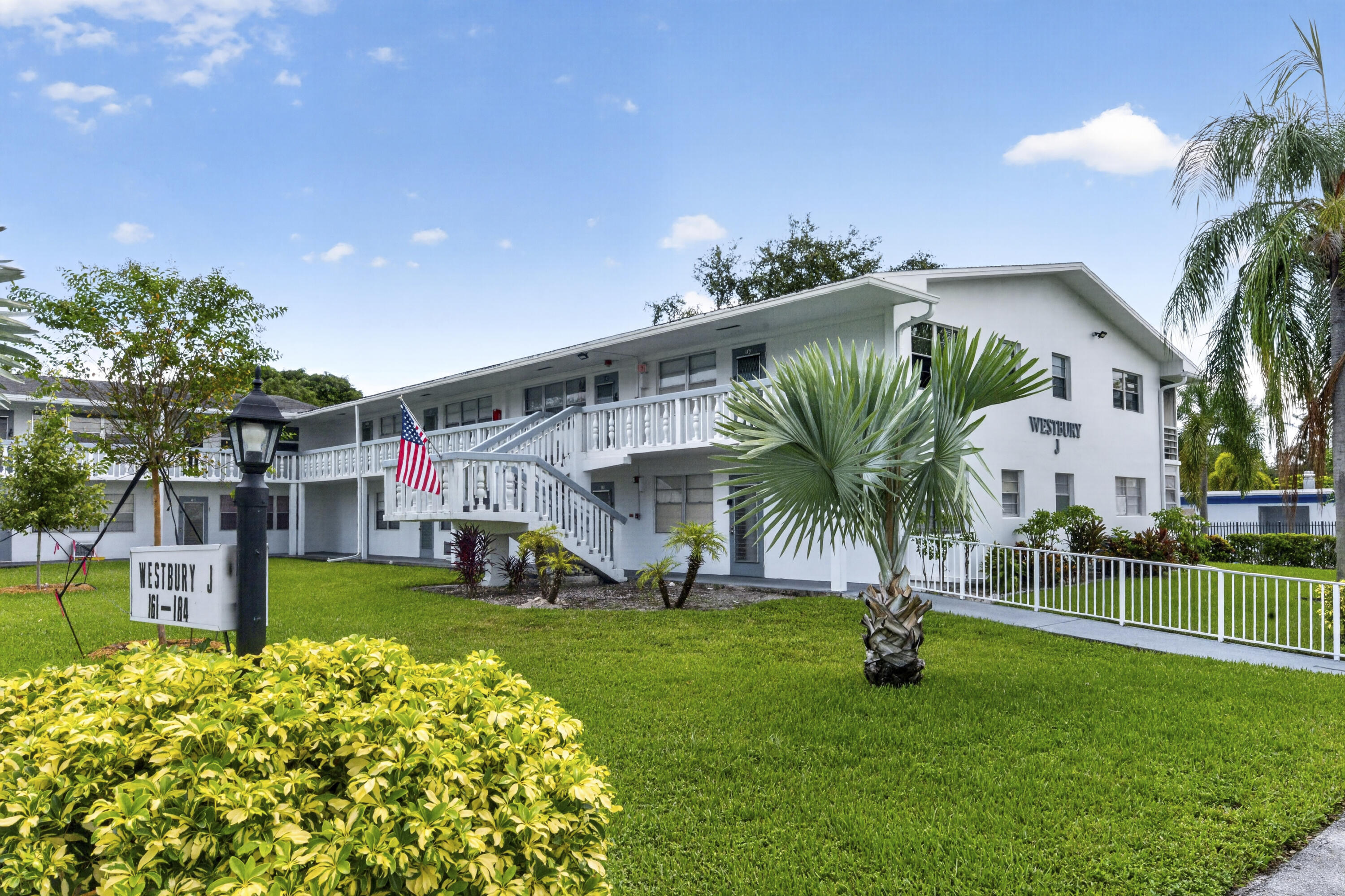 Foto de propiedad en 169 Westbury J 169, Deerfield Beach, FL 33442 Deerfield Beach con MLS# 