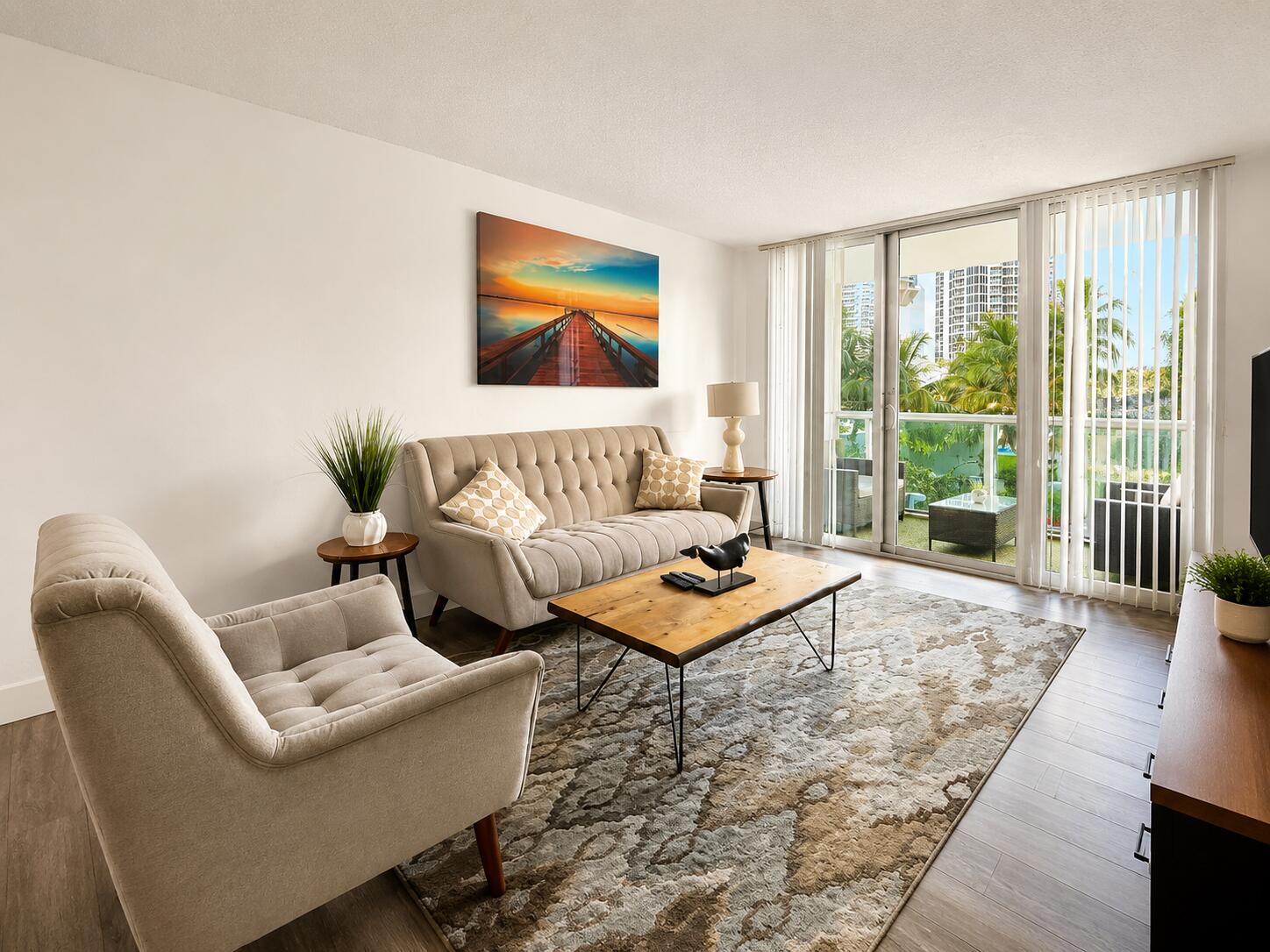 Foto de propiedad en 19370 Collins Avenue 301, Sunny Isles Beach, FL 33160 Sunny Isles Beach con MLS# 