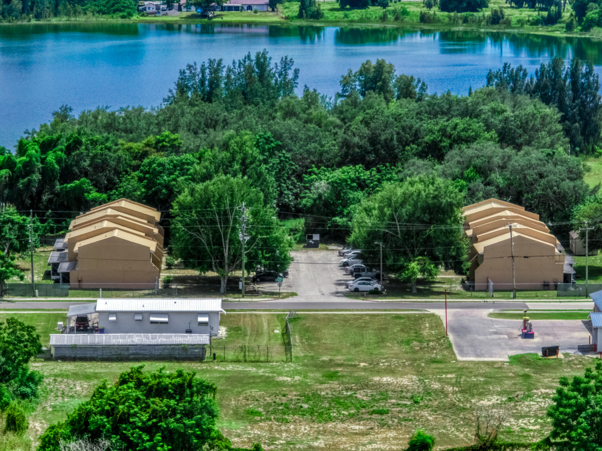 Foto de propiedad en 1000 S LAKE ANOKA Boulevard, Avon Park, FL Avon Park con MLS# 