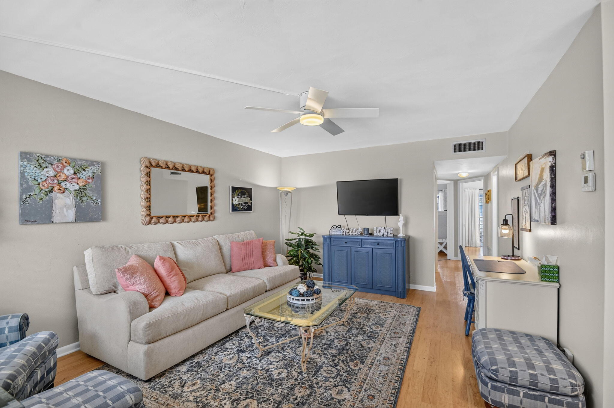Foto de propiedad en 2880 LAKE OSBORNE Drive 203, Lake Worth Beach, FL 33461 Lake Worth Beach con MLS# 
