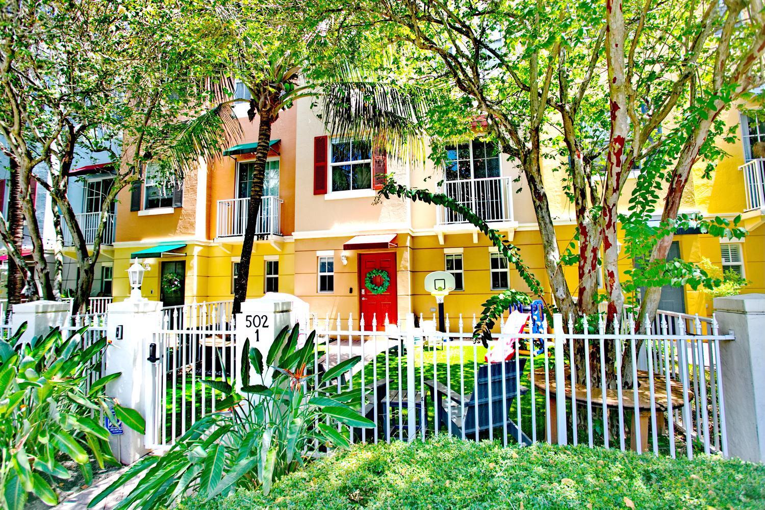 Foto de propiedad en 502 NE 7th Avenue Unit 1, Fort Lauderdale, FL 33301 Fort Lauderdale con MLS# 