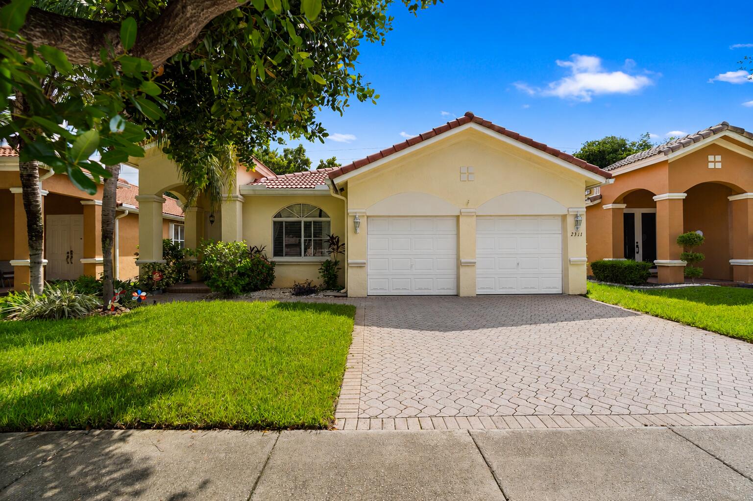 Foto de propiedad en 2311 SW 125th Avenue, Miramar, FL 33027 Miramar con MLS# 