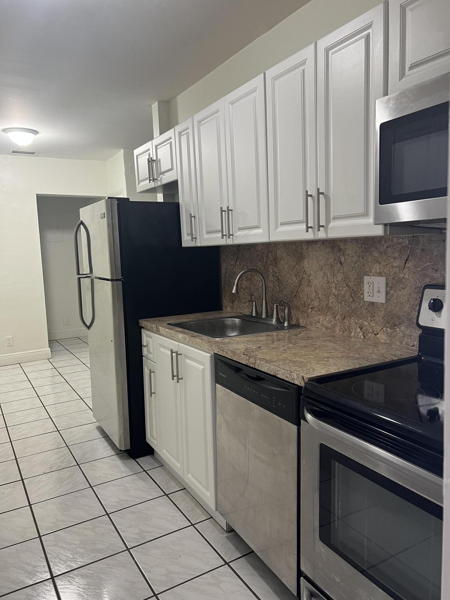 Foto de propiedad en 2600 S OCEAN Drive S303, Hollywood, FL 33019 Hollywood con MLS# 