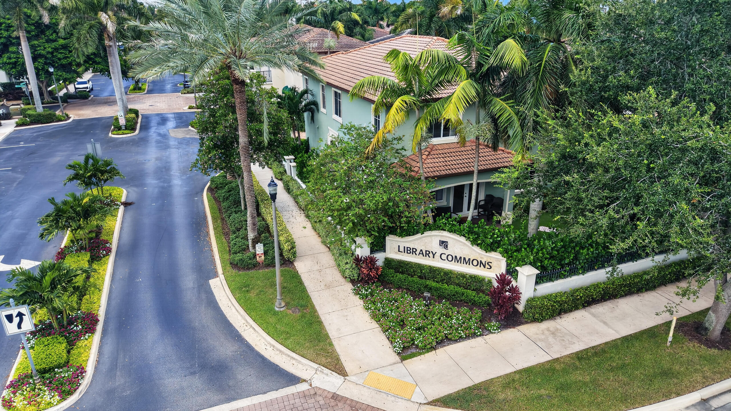 Foto de propiedad en 125 NW GARDENER Street, Boca Raton, FL 33432 Boca Raton con MLS# 