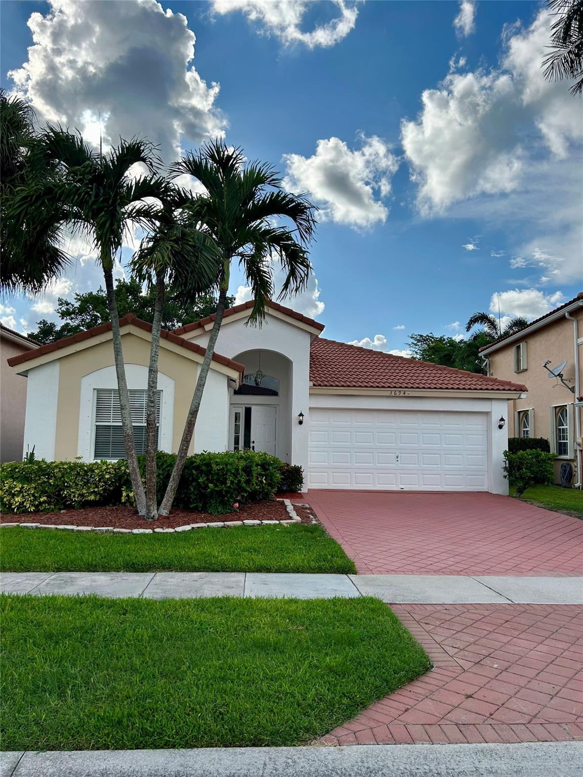 Foto de propiedad en 3694 MIRAMONTES Circle, Wellington, FL 33414 Wellington con MLS# 