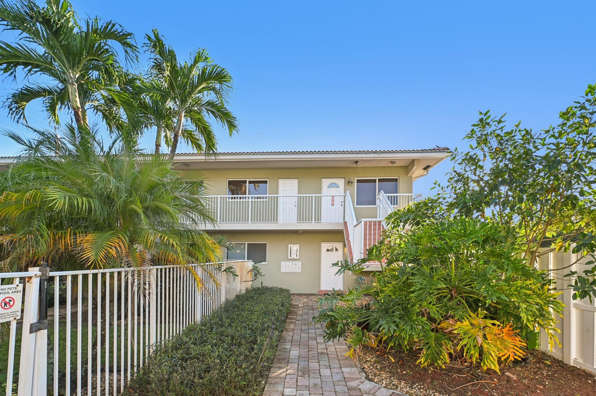 Foto de propiedad en 1424 Holly Heights Drive 1, Fort Lauderdale, FL 33304 Fort Lauderdale con MLS# 