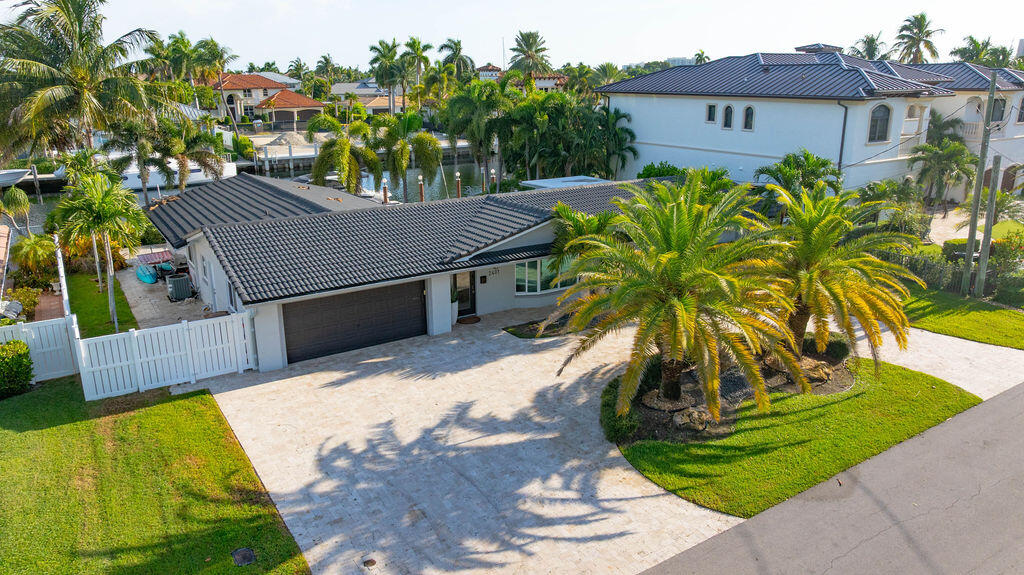 En Venta 2401 NE 33RD Street, Lighthouse Point, FL 33064, Lighthouse Point, FL 33064