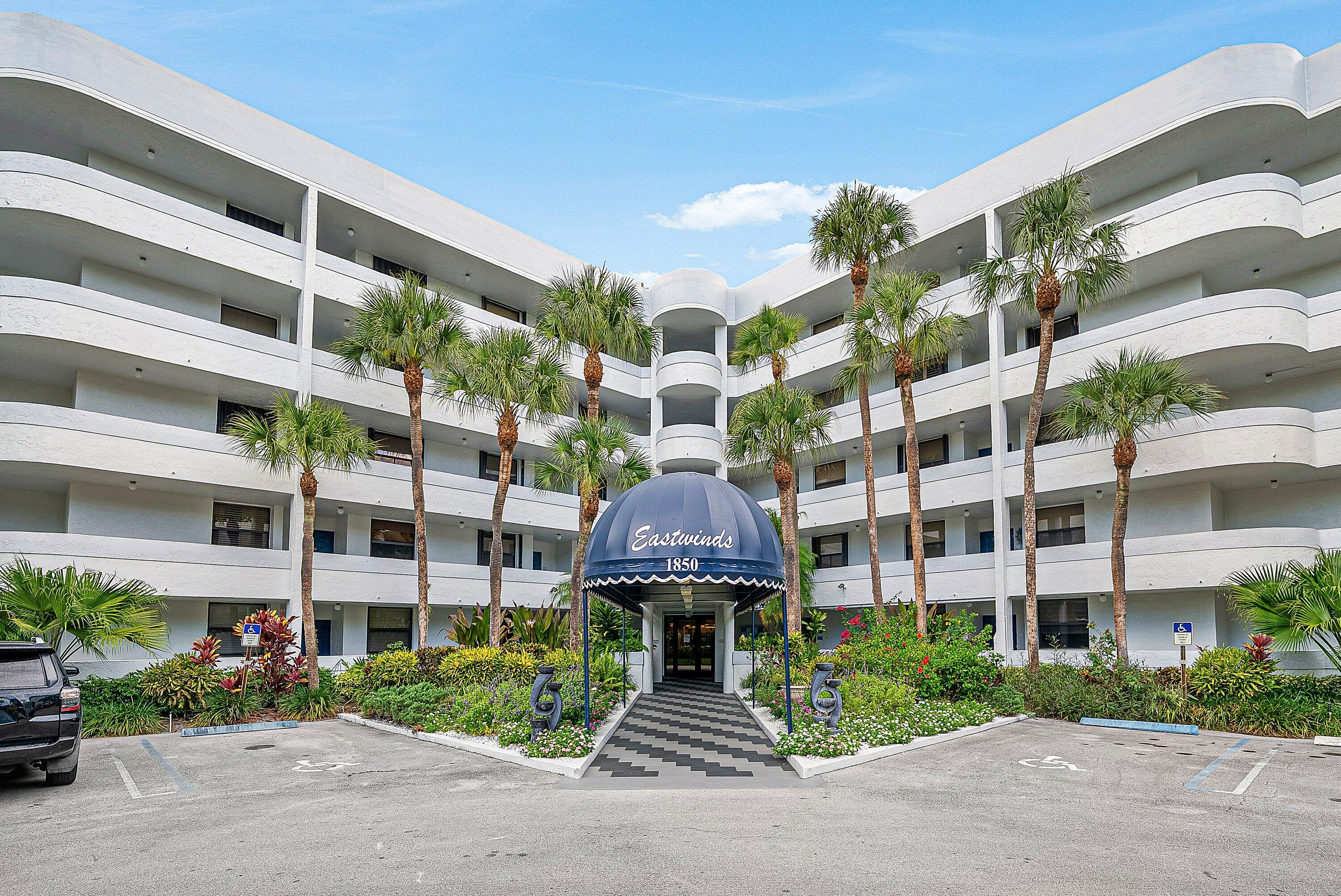 Foto de propiedad en 1850 HOMEWOOD Boulevard 1030, Delray Beach, FL 33445 Delray Beach con MLS# 