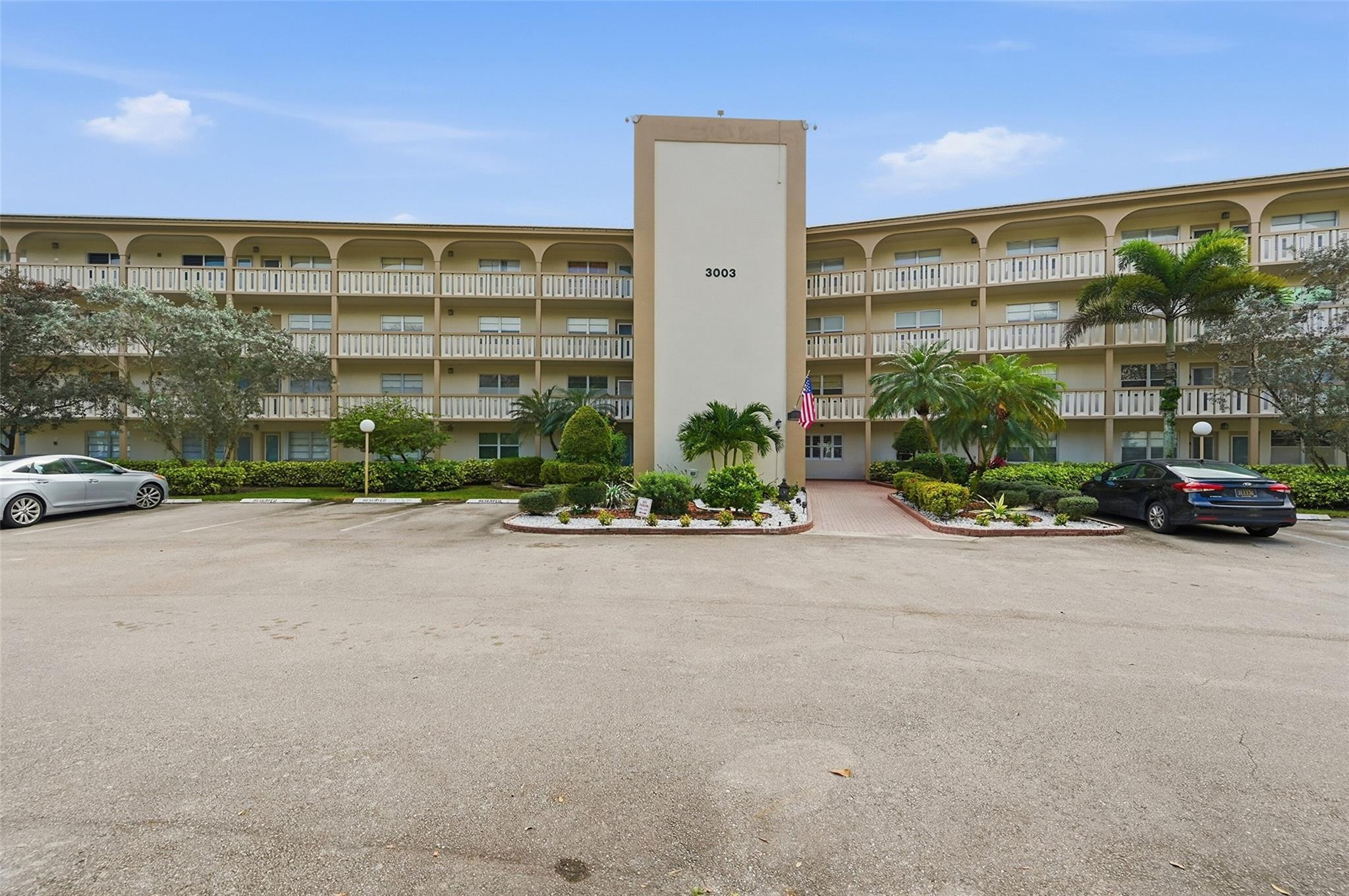 Foto de propiedad en 3003 Portofino Isle B2, Coconut Creek, FL 33066 Coconut Creek con MLS# 
