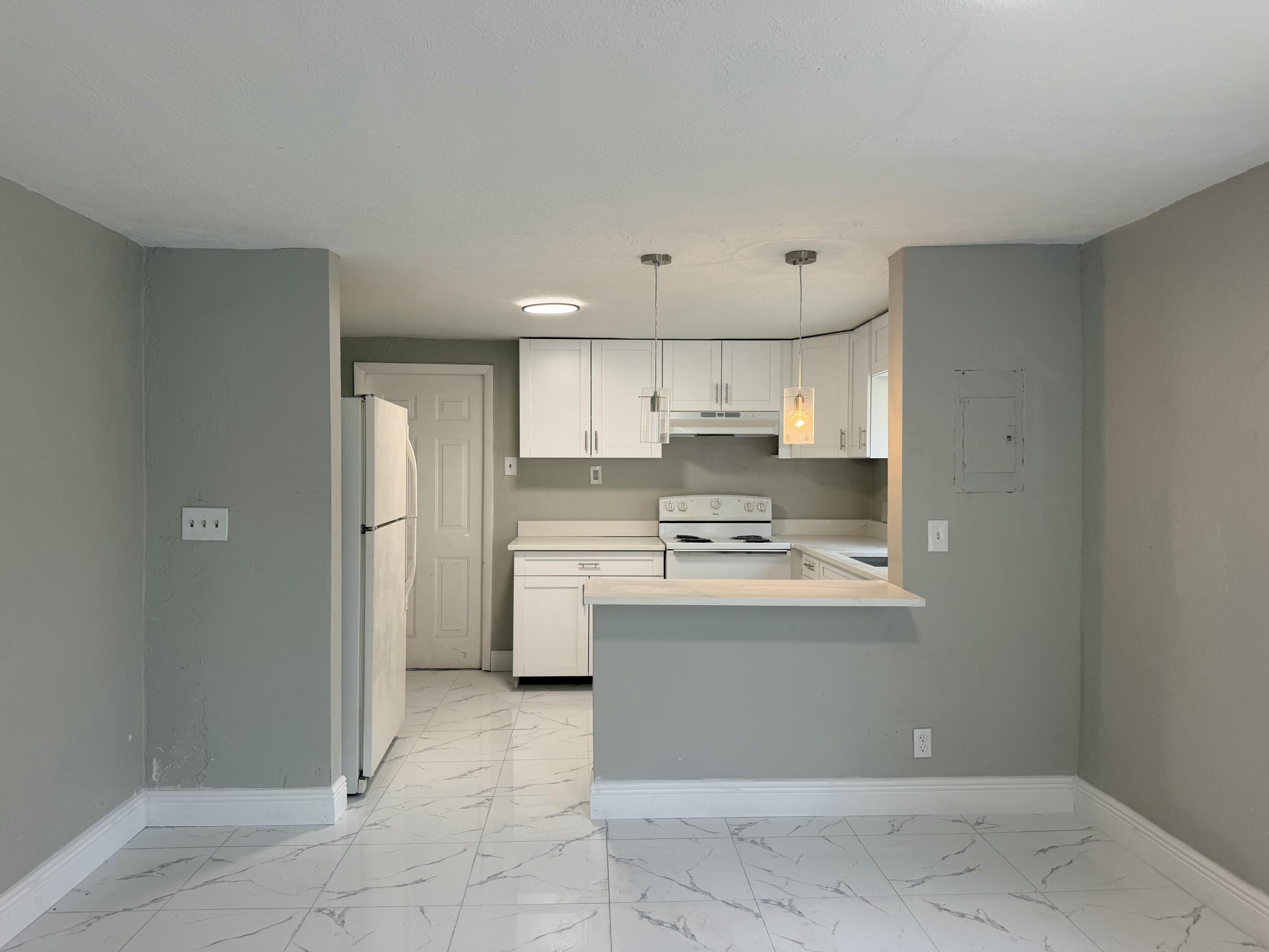Foto de propiedad en 605 NW 9TH Avenue, Pompano Beach, FL 33060 Pompano Beach con MLS# 