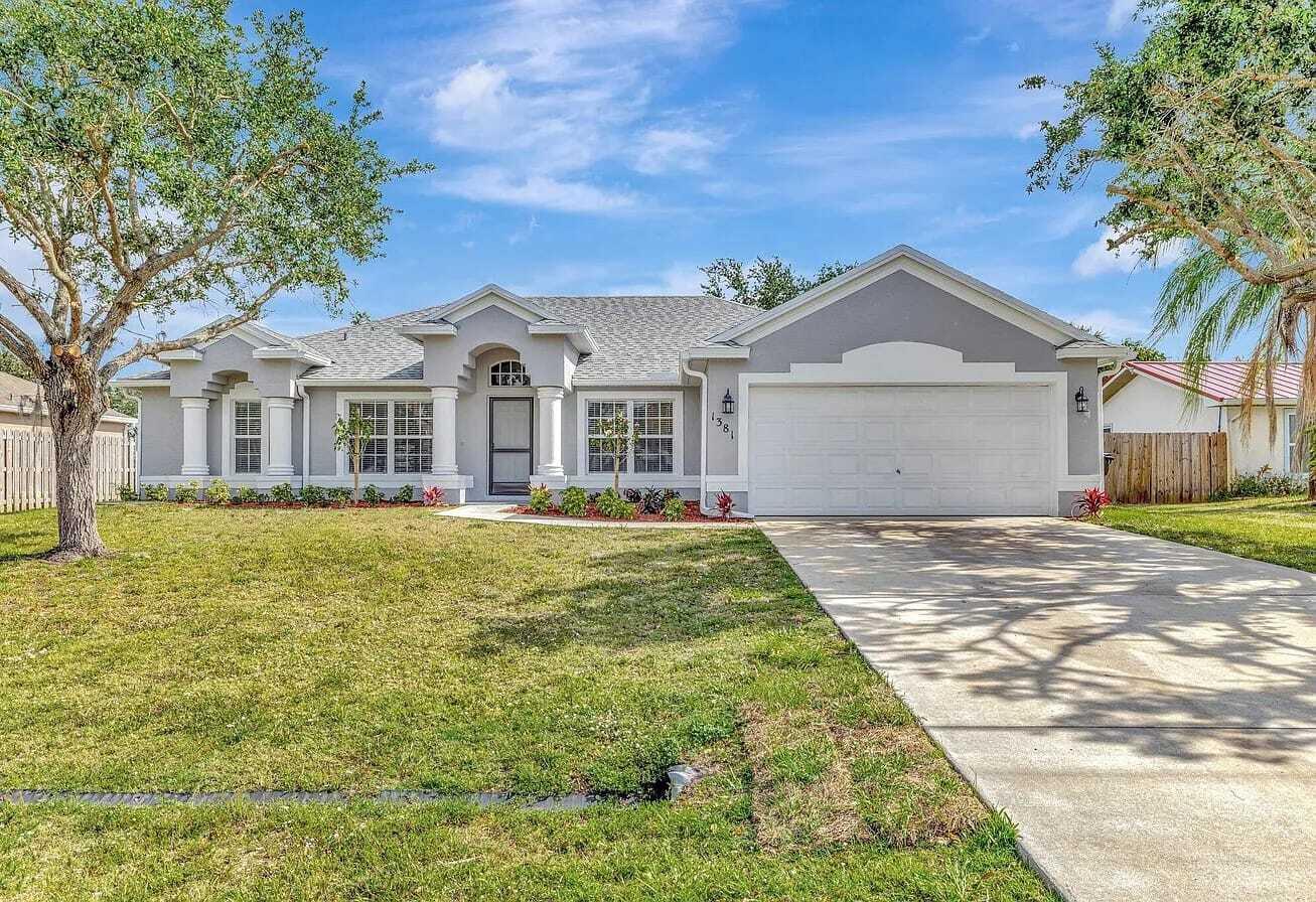 En Venta 1381 SW BOUGAINVILLEA Avenue 1, Port St. Lucie, FL 34953, Port St. Lucie, FL 34953