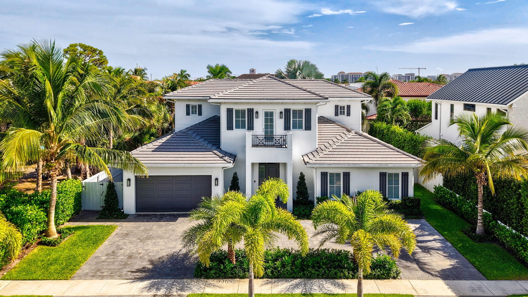 Foto de propiedad en 464 NE 8TH Street, Boca Raton, FL 33432 Boca Raton con MLS# 